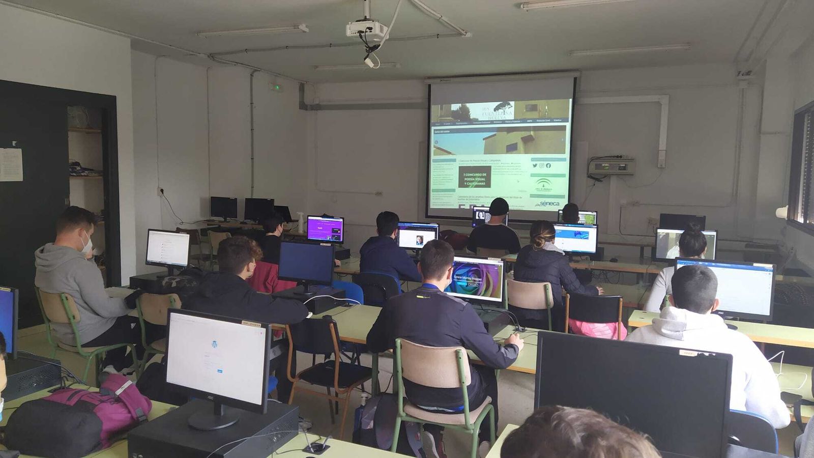 Los alumnos de 2º de Bachillerato del IES Fuentepiña.