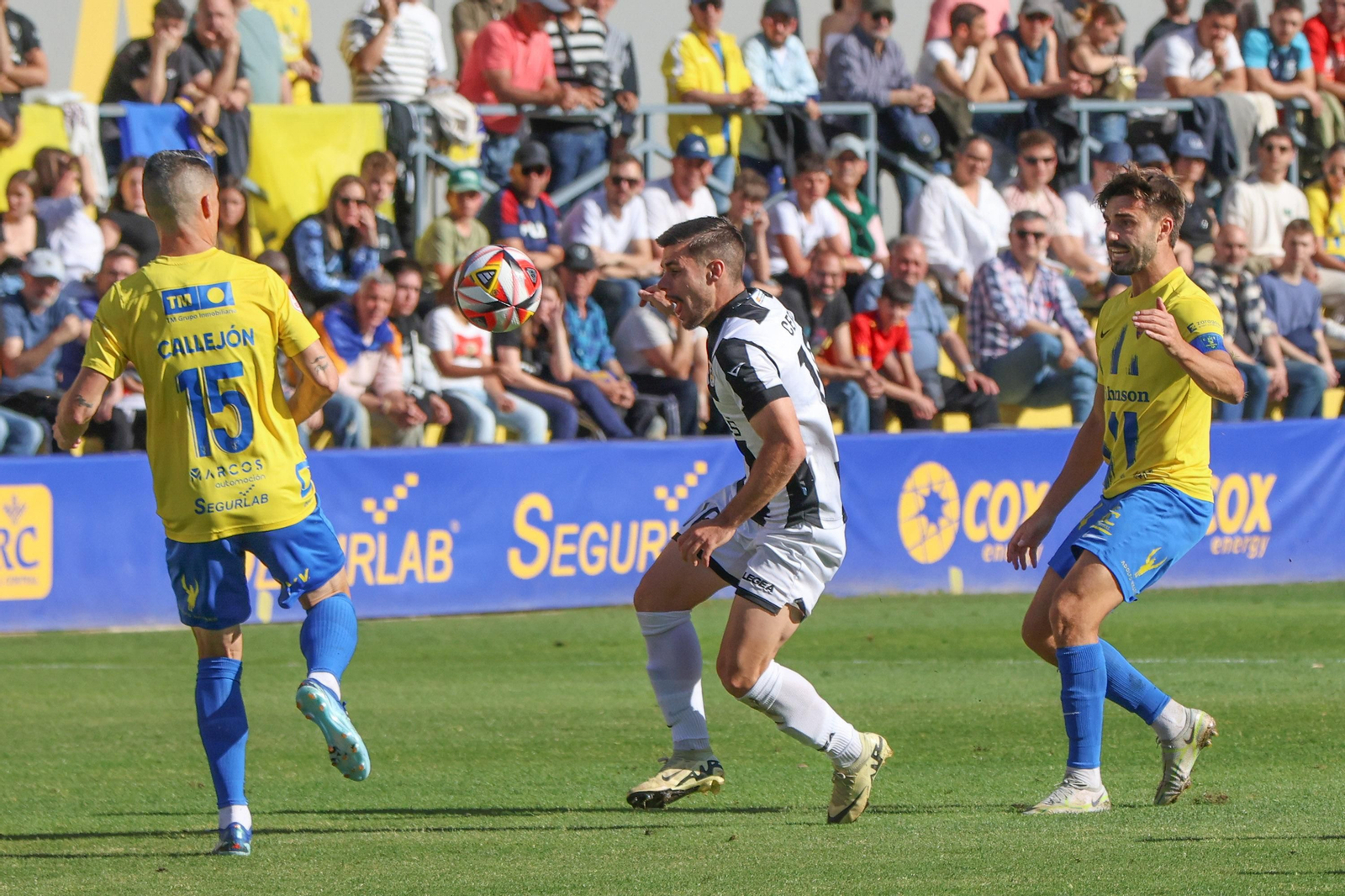 Las fotos del Orihuela-Balona de Segunda Federación (1-2)
