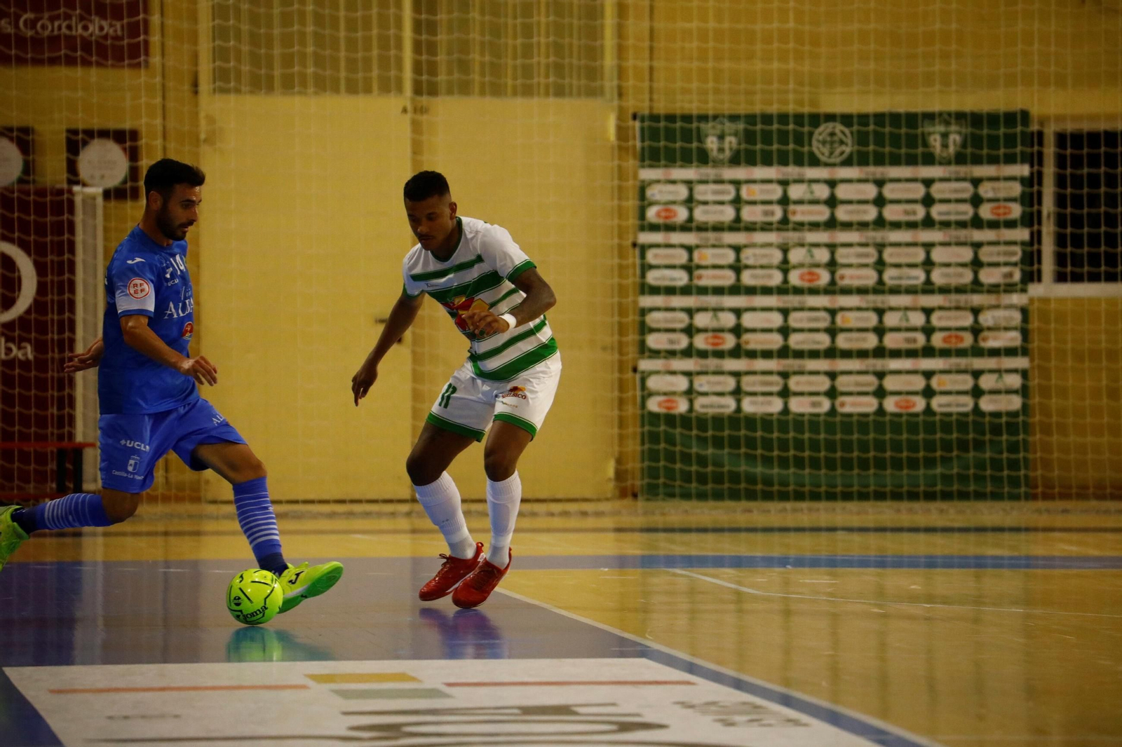 El Córdoba Futsal sigue invicto en pretemporada tras empatar ante el Viña Albali Valdepeñas