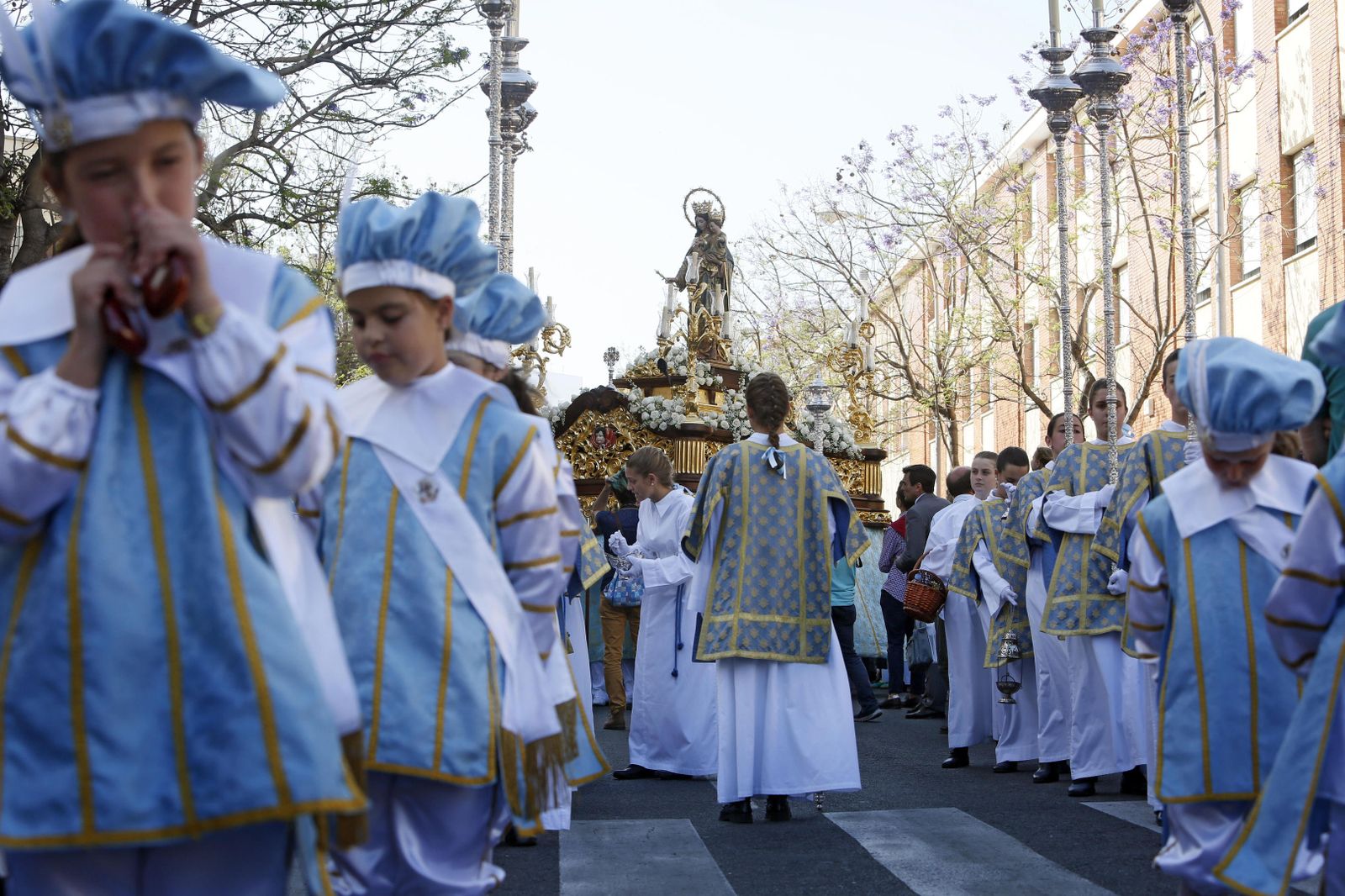 Procesión salesiana en la fiesta de María Auxiliadora