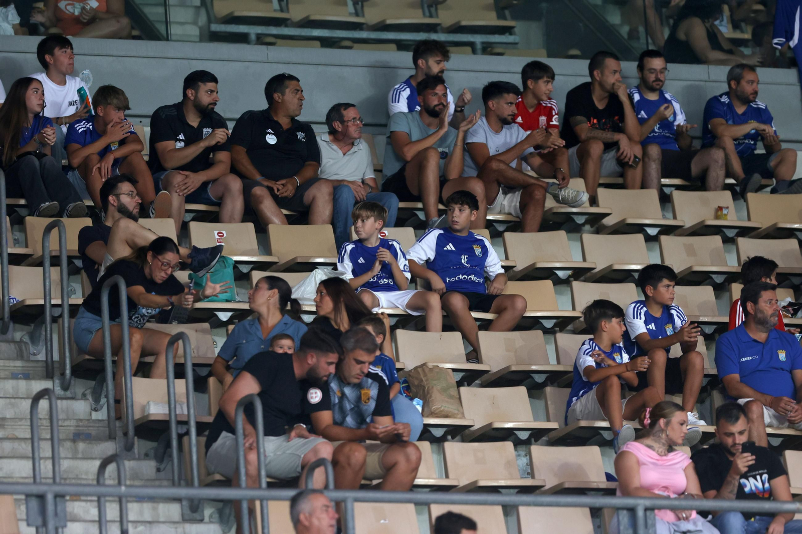 Búscate en el Trofeo Feria de la Vendimia entre el Xerez CD contra el Juventud Torremolinos en Chapín