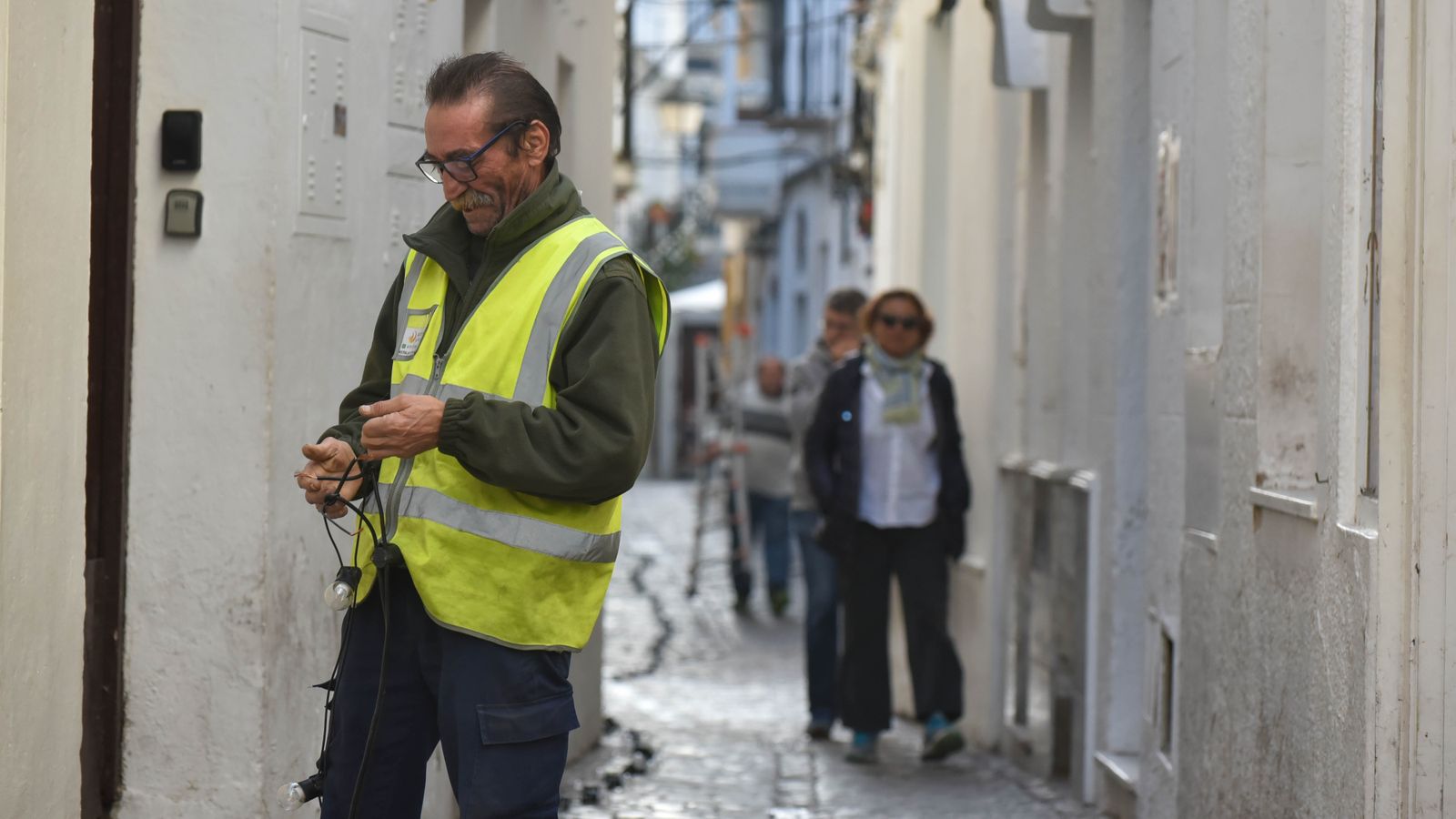Ambiente en el puente de la Inmaculada en Tarifa, en imágenes