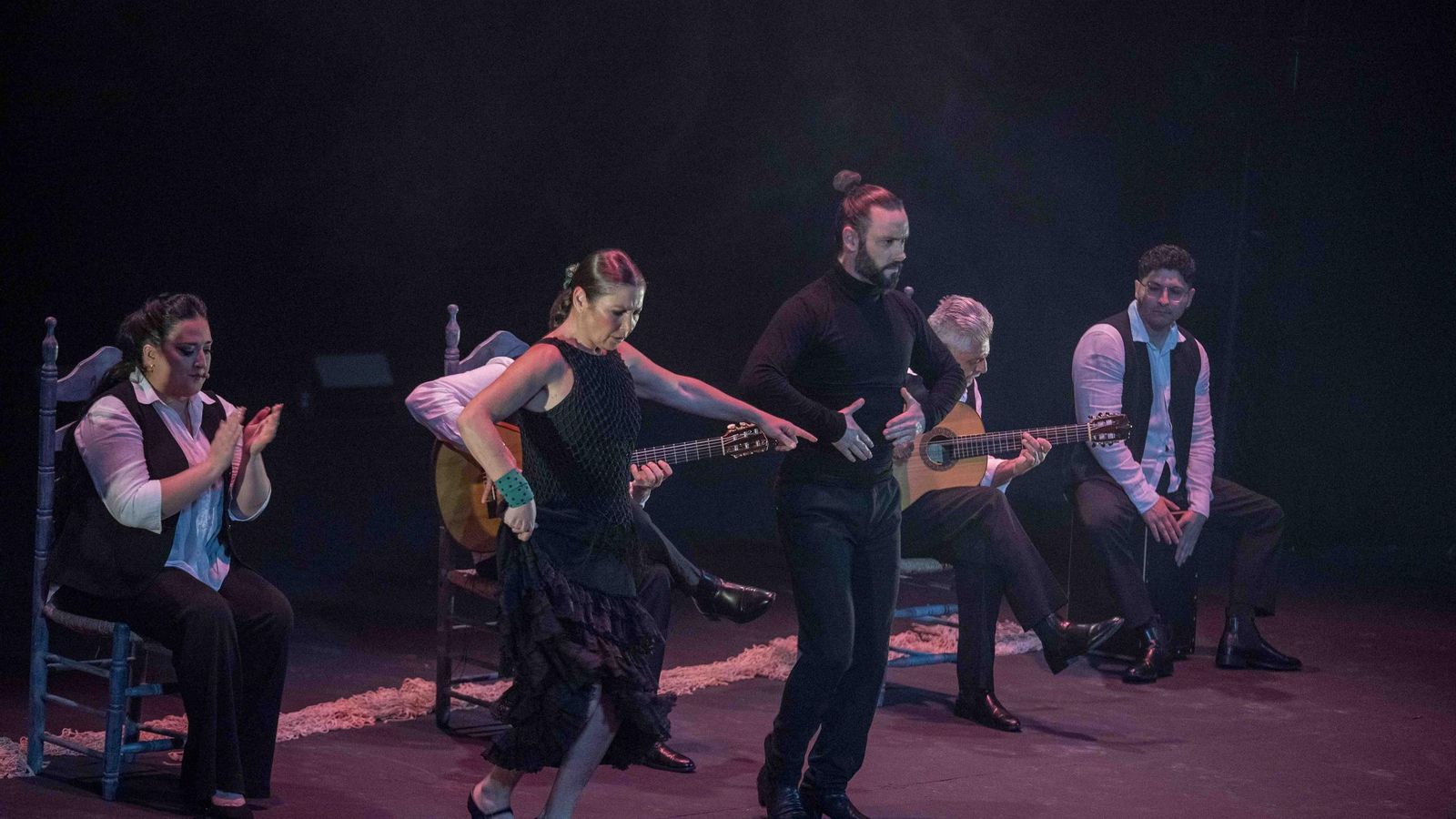 Sara Baras dejando constancia de su poderío sobre las tablas.