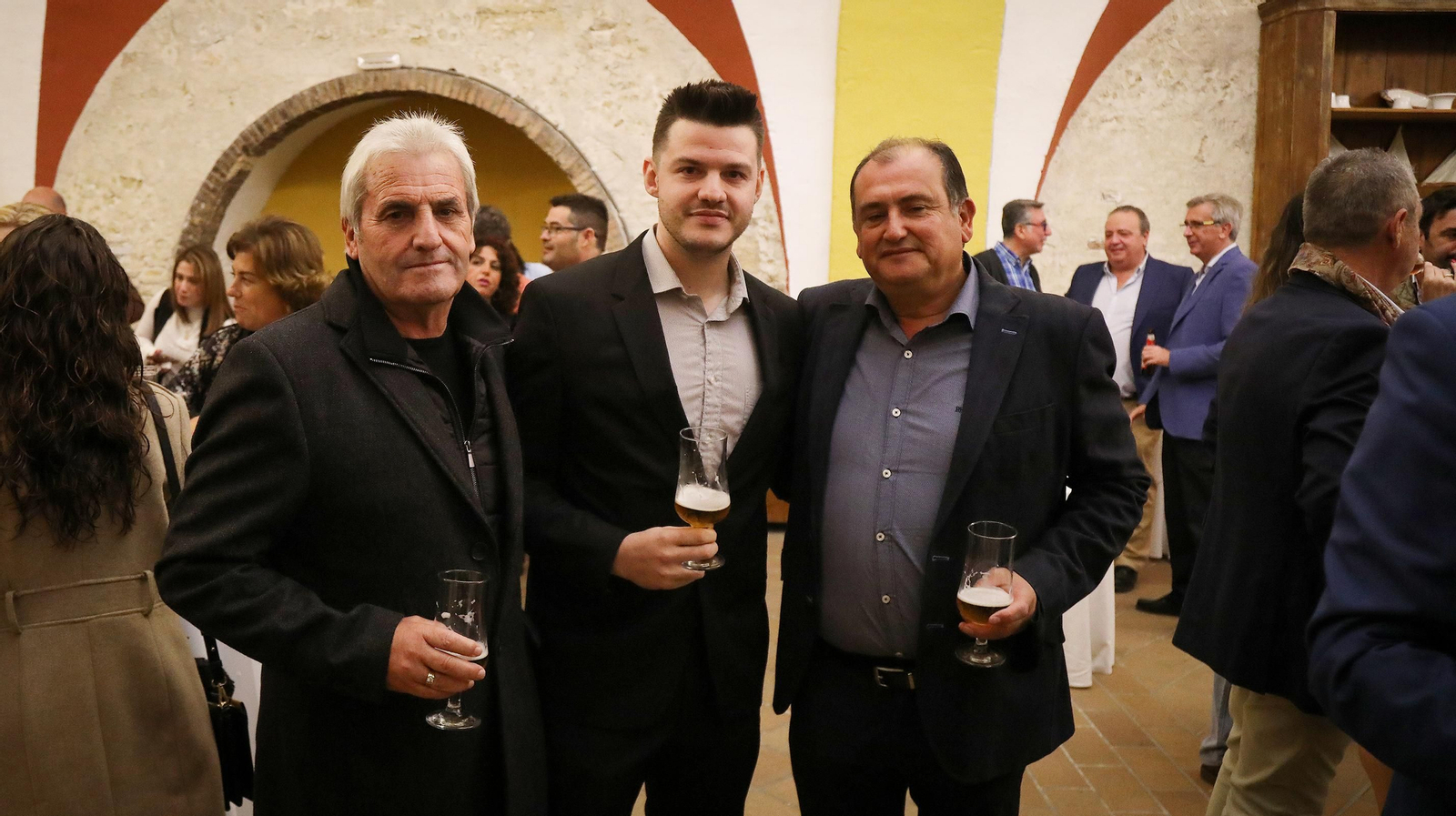 Emotivo y merecido homenaje a cuatro ilustres hosteleros