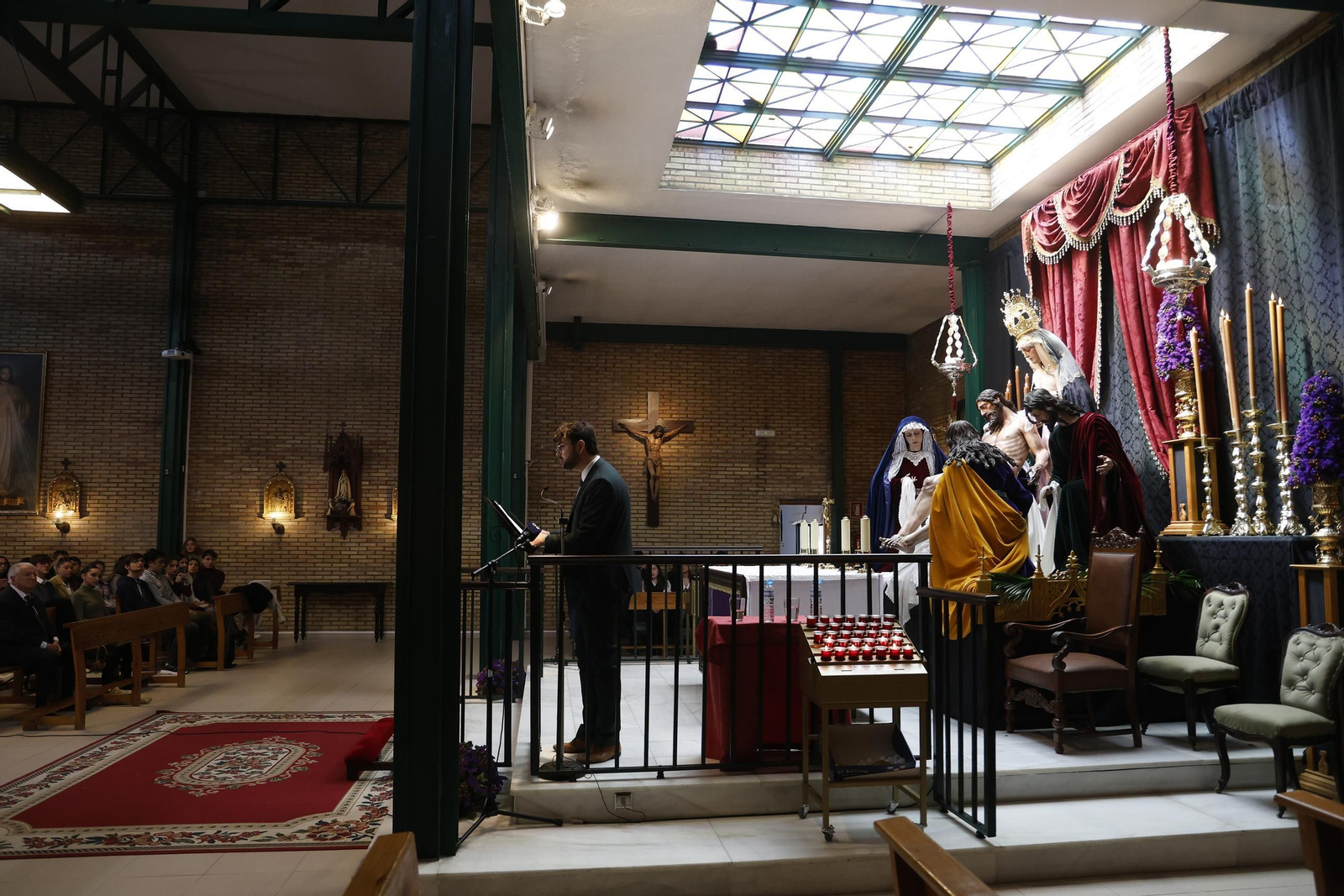 Las fotos del pregón juvenil de la Semana Santa de Algeciras a cargo de Manuel Garnica