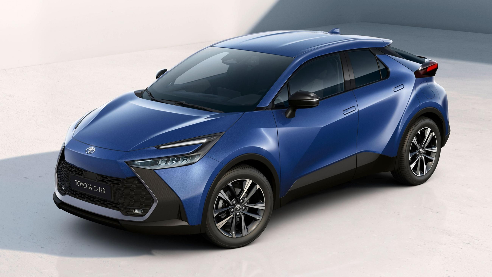 Toyota C-HR 2026, una renovación intermedia de camino hacia la electrificación total Toyota C-HR 2026, una renovación intermedia de camino hacia la electrificación total