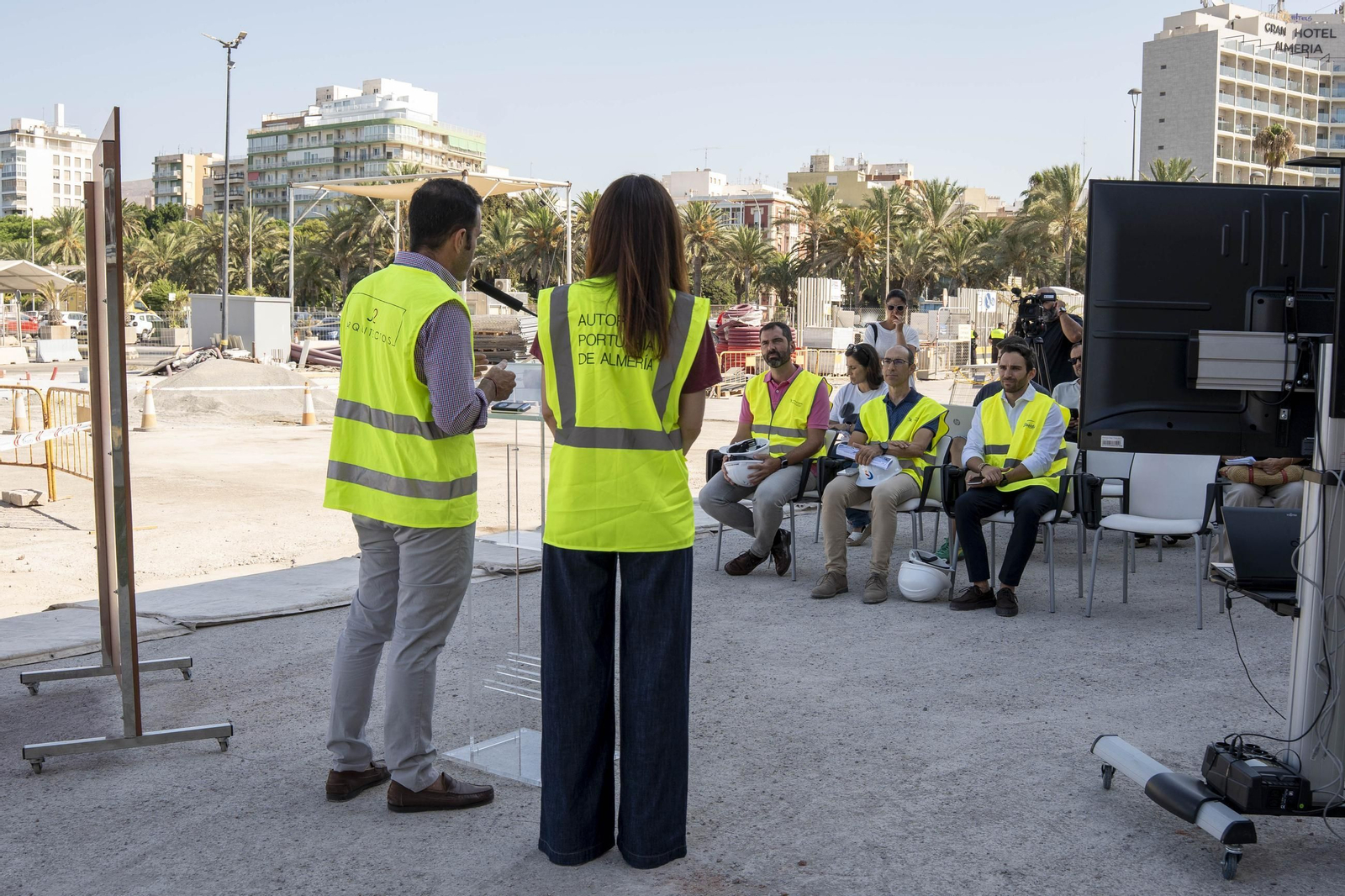 Diseño de los futuros establecimientos de restauración que se ubicarán en el Muelle de Levante