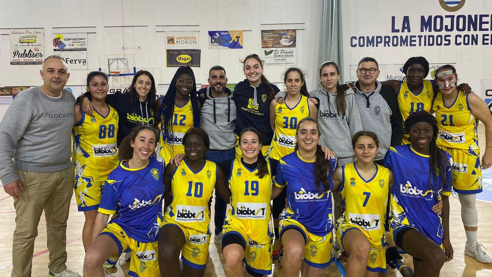 El equipo completo del Biofest CB La Mojonera para este derbi almeriense.