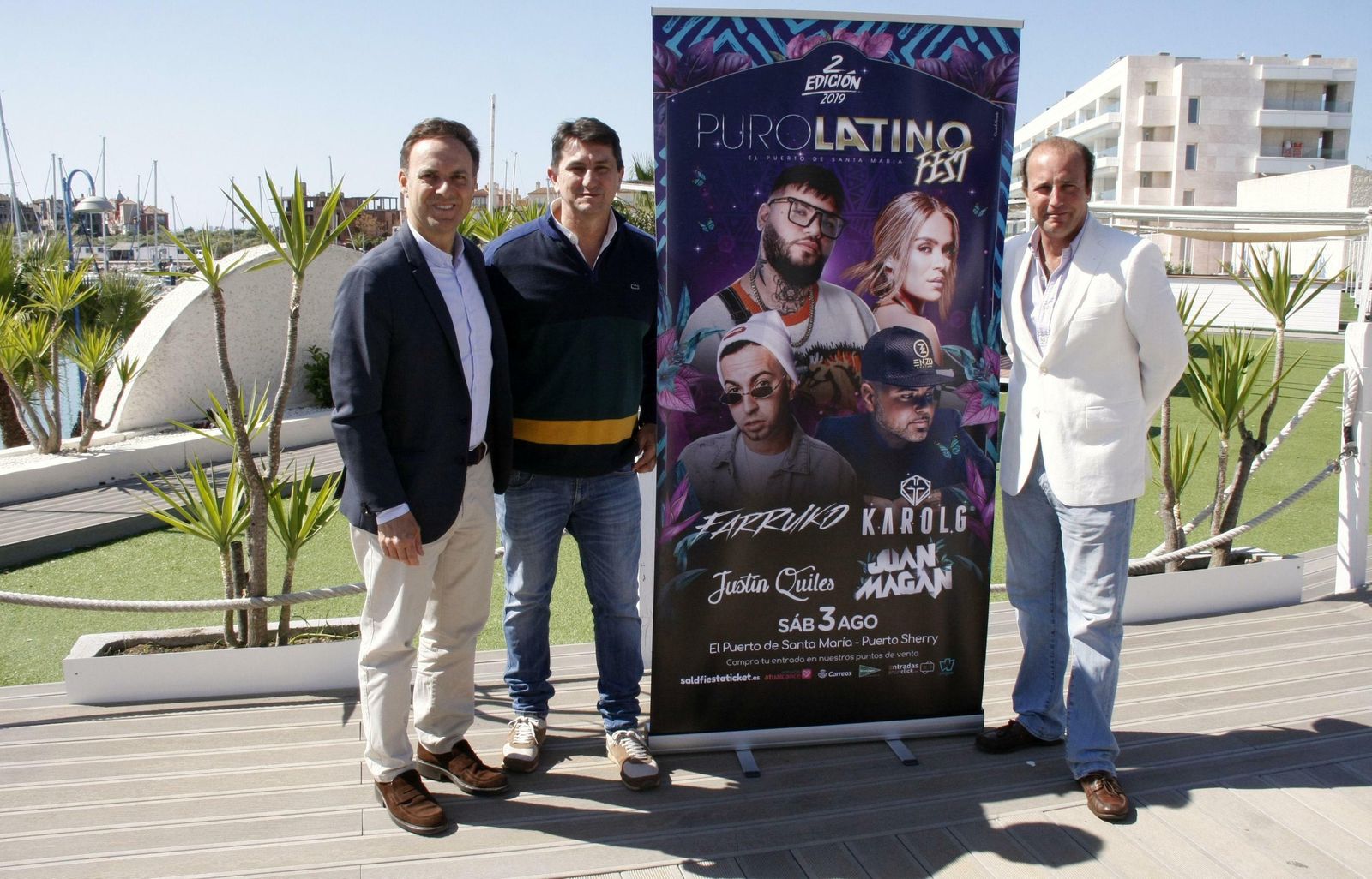De Izda. a Dcha.: el alcalde David de la Encina, Pascual Llopis (director del Puro Latino Fest) y Enrique López Bosch (director de Puerto Sherry).
