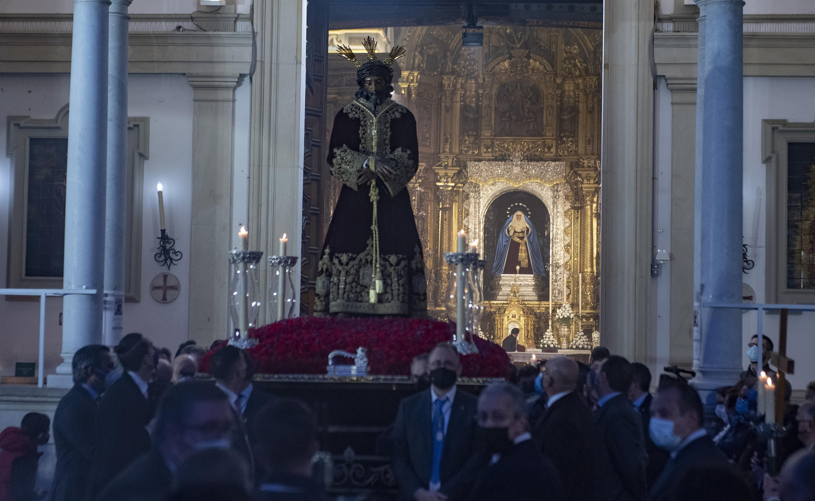 El Vía Crucis de Nuestro Padre Jesús de la Sentencia, en imágenes