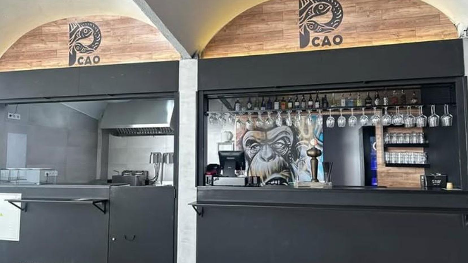 Bar Pcao, en Plaza de Abastos de Chipiona.