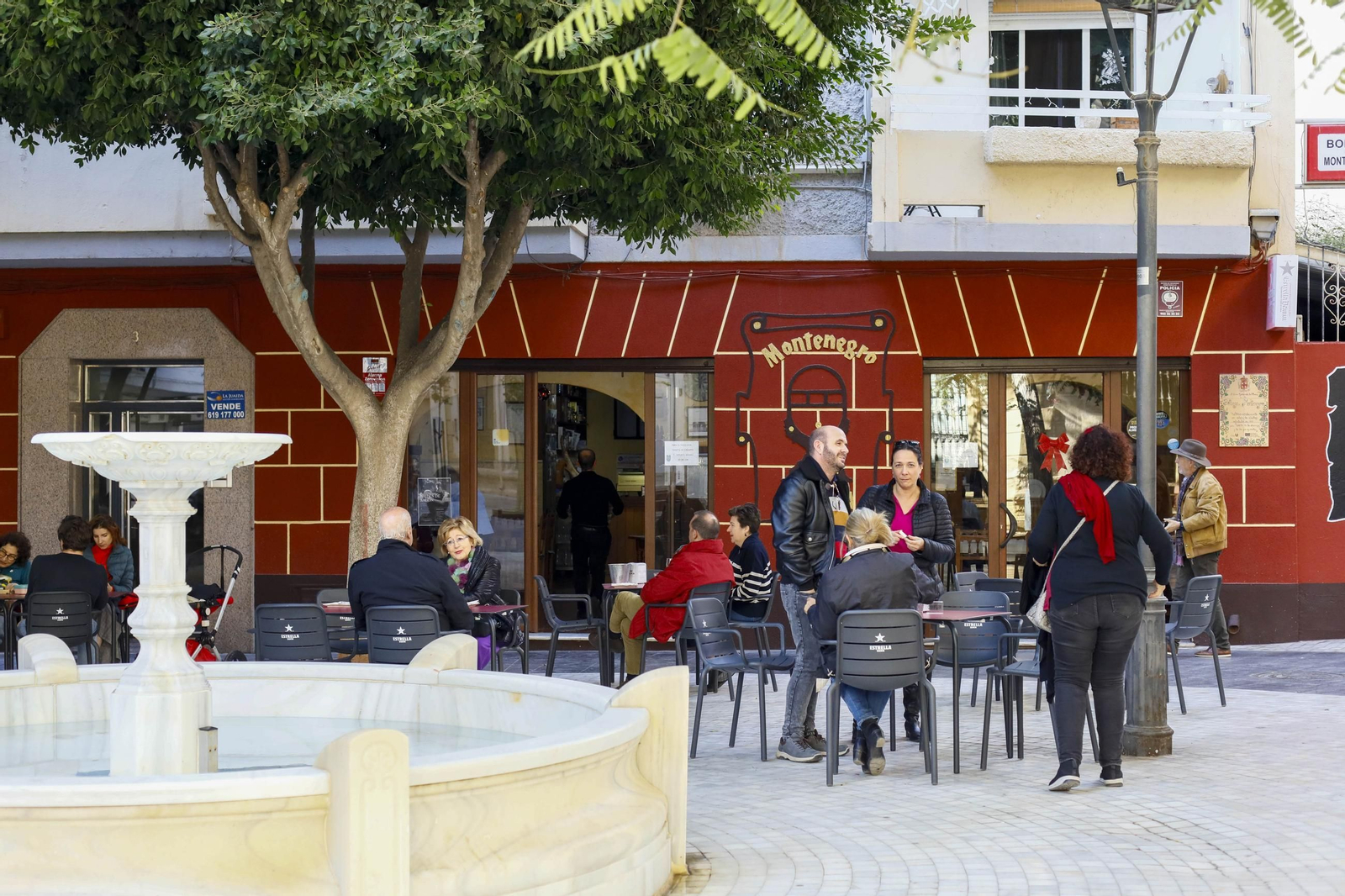 Bodegas y tabernas castizas de Almería, en imágenes