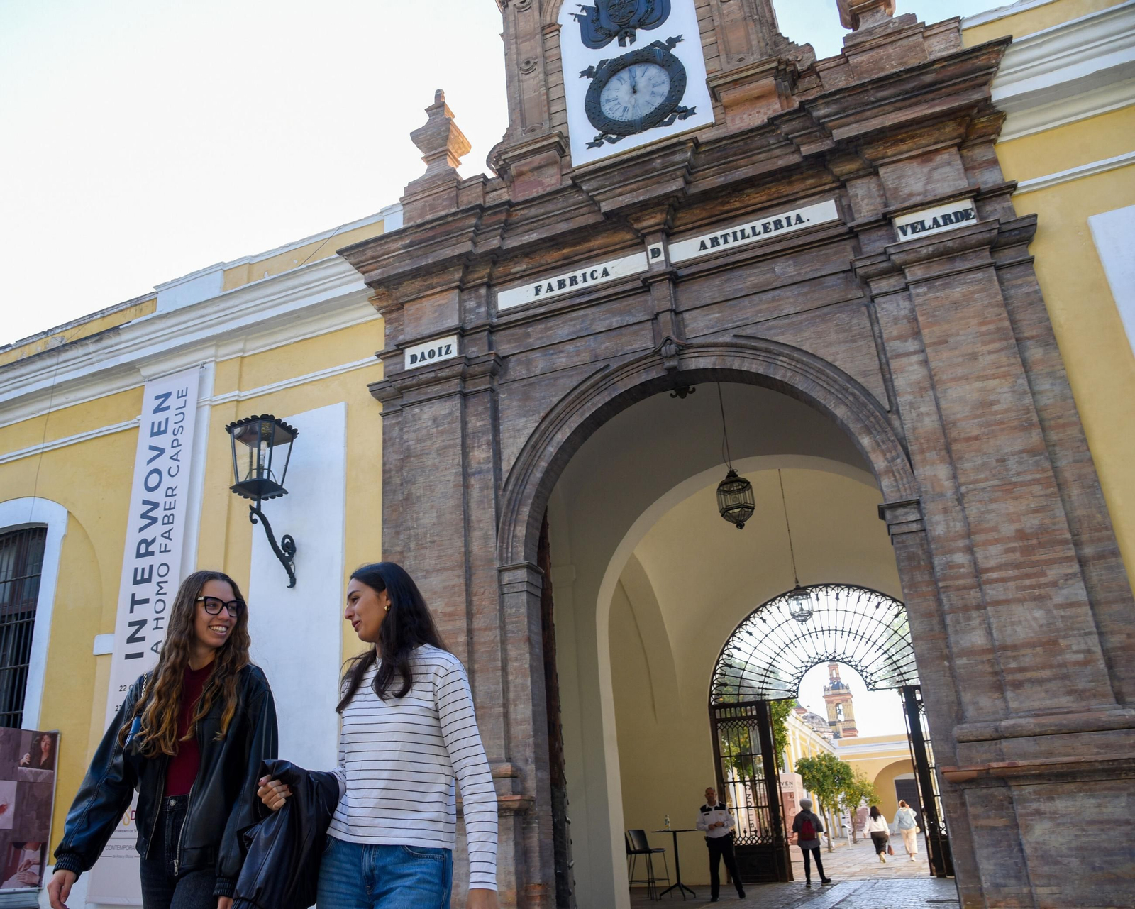 La puerta principal de la Fábrica de Artillería.