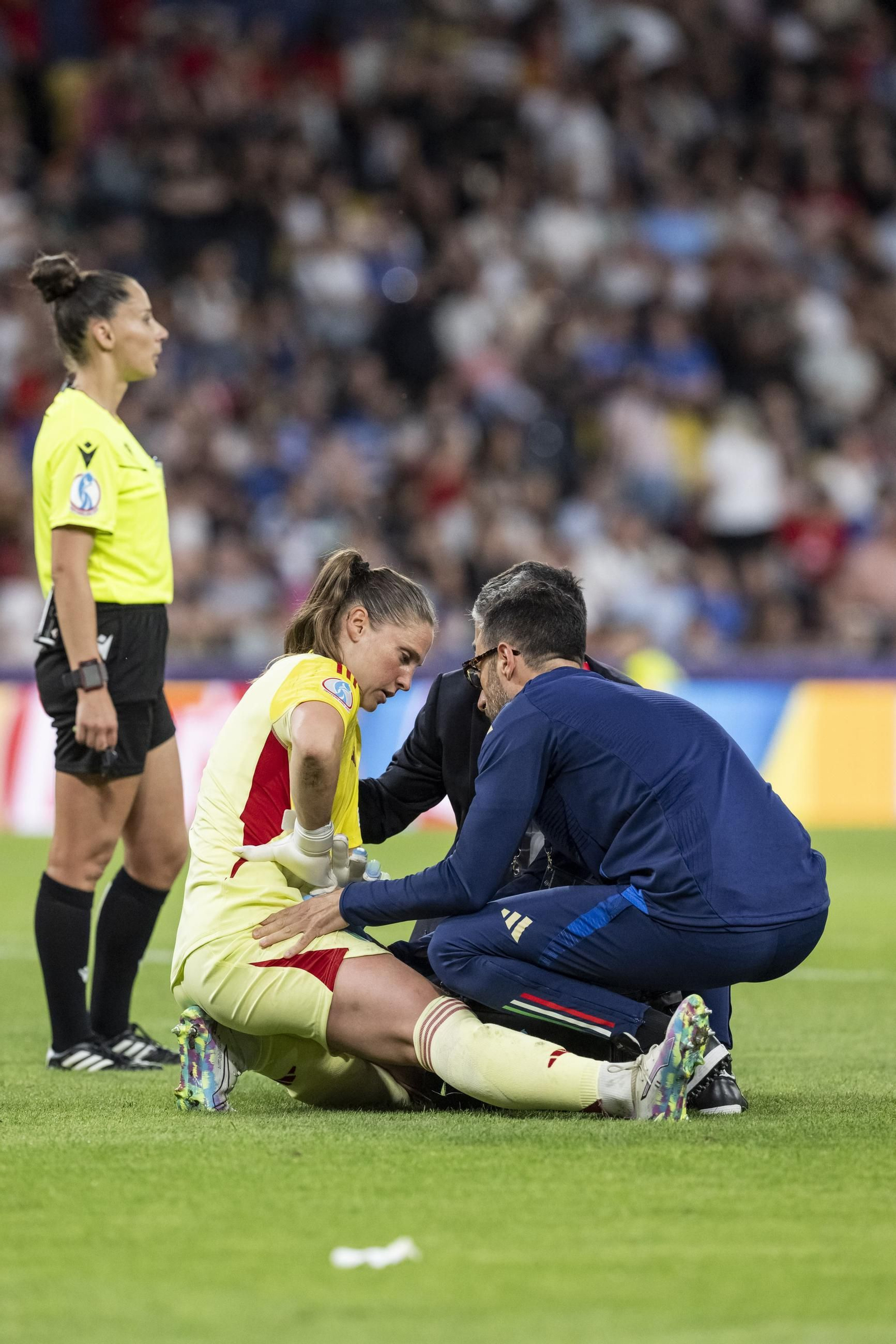 Las fotos del Italia - España de la Eurocopa femenina