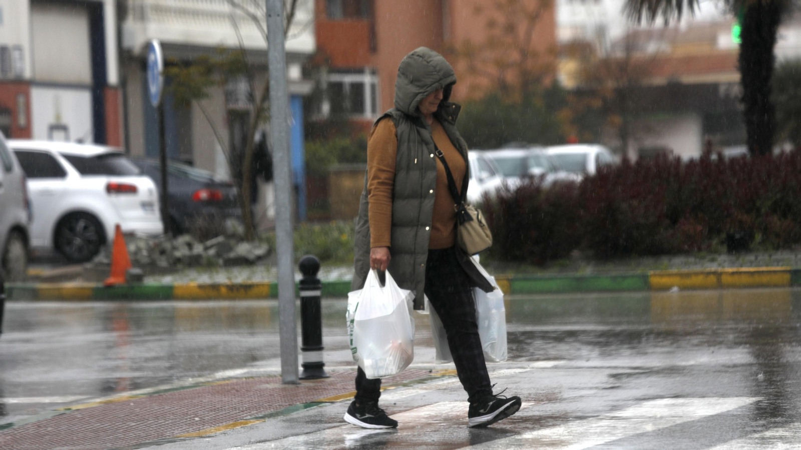 Carreteras cortadas por las lluvias en Algeciras y Los Barrios