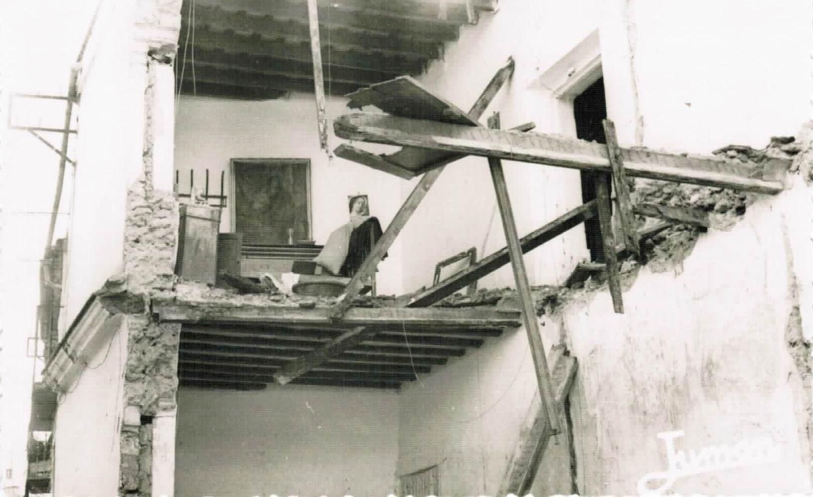 136. Casa destruida en la calle Sagasta.