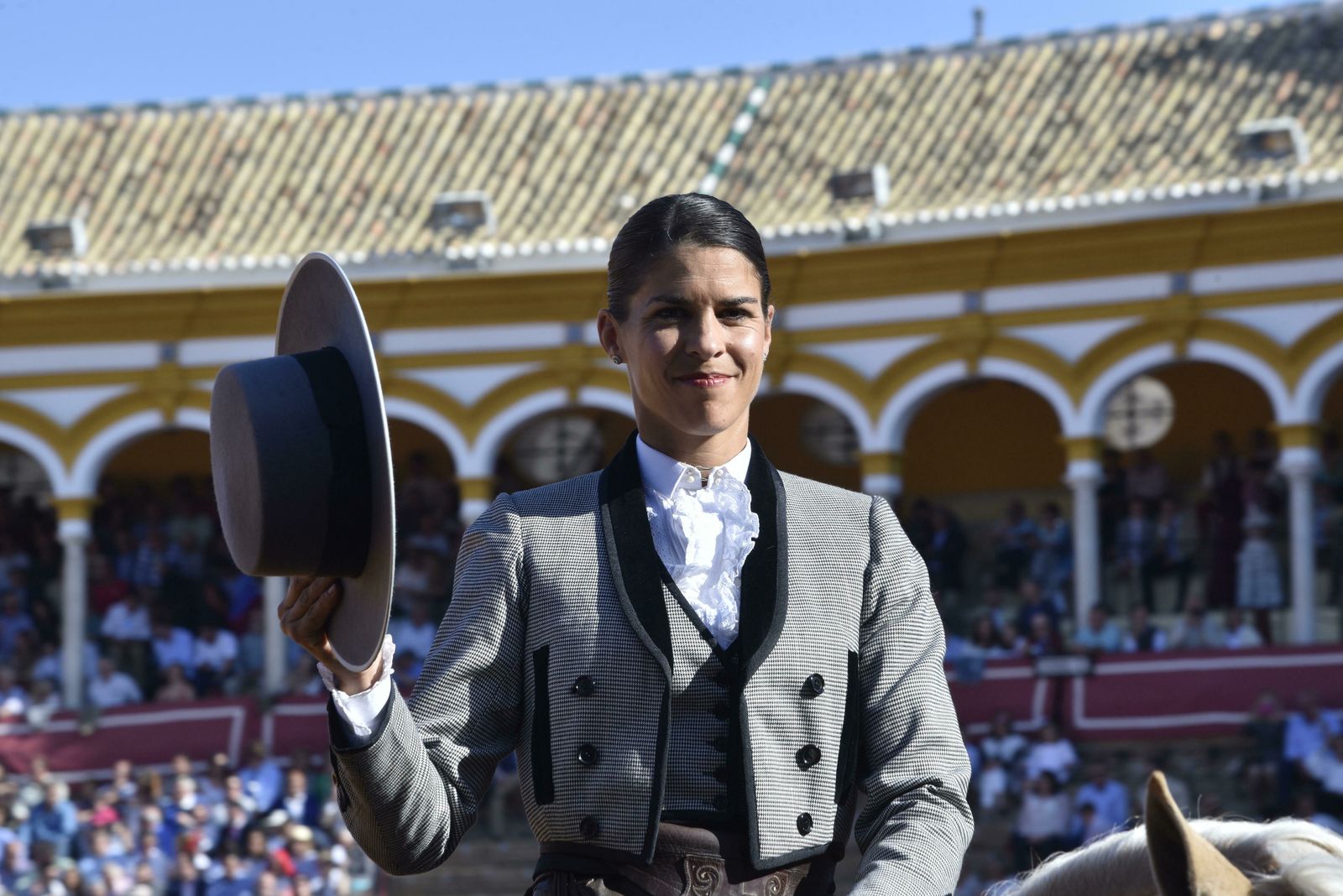 Las imágenes de la corrida de rejones de la Feria de Abril de Sevilla