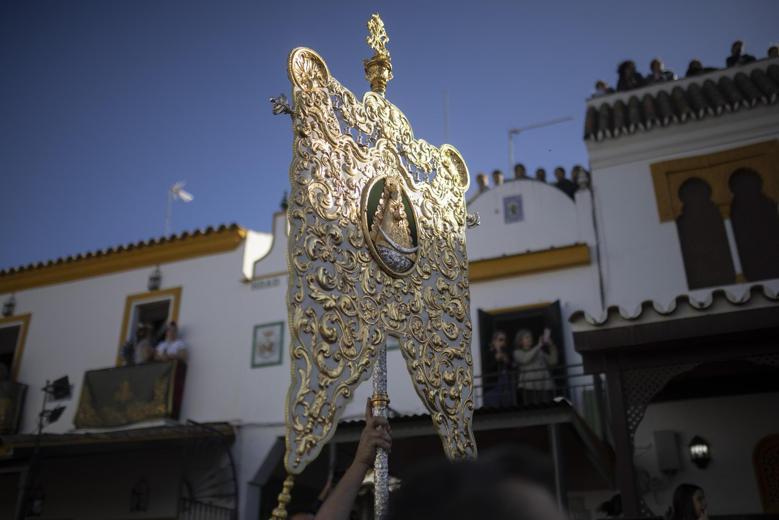 Las mejores imágenes de la procesión de la Virgen del Rocío en la aldea