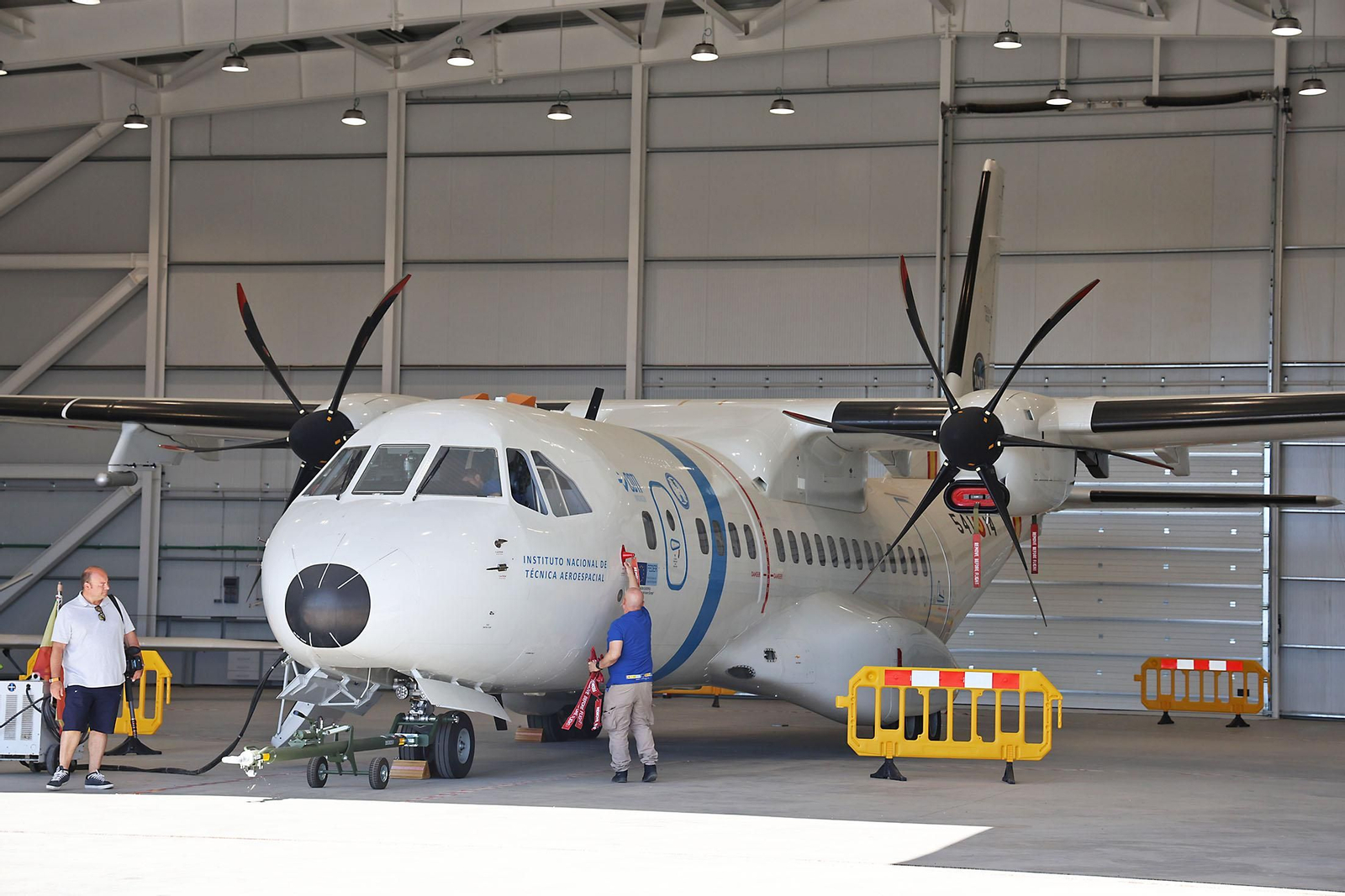 Imágenes de la Visita de la ministra de Defensa, Margarita Robles, a el Centro de Ensayos de Sistemas Aéreos no Tripulados CEUS