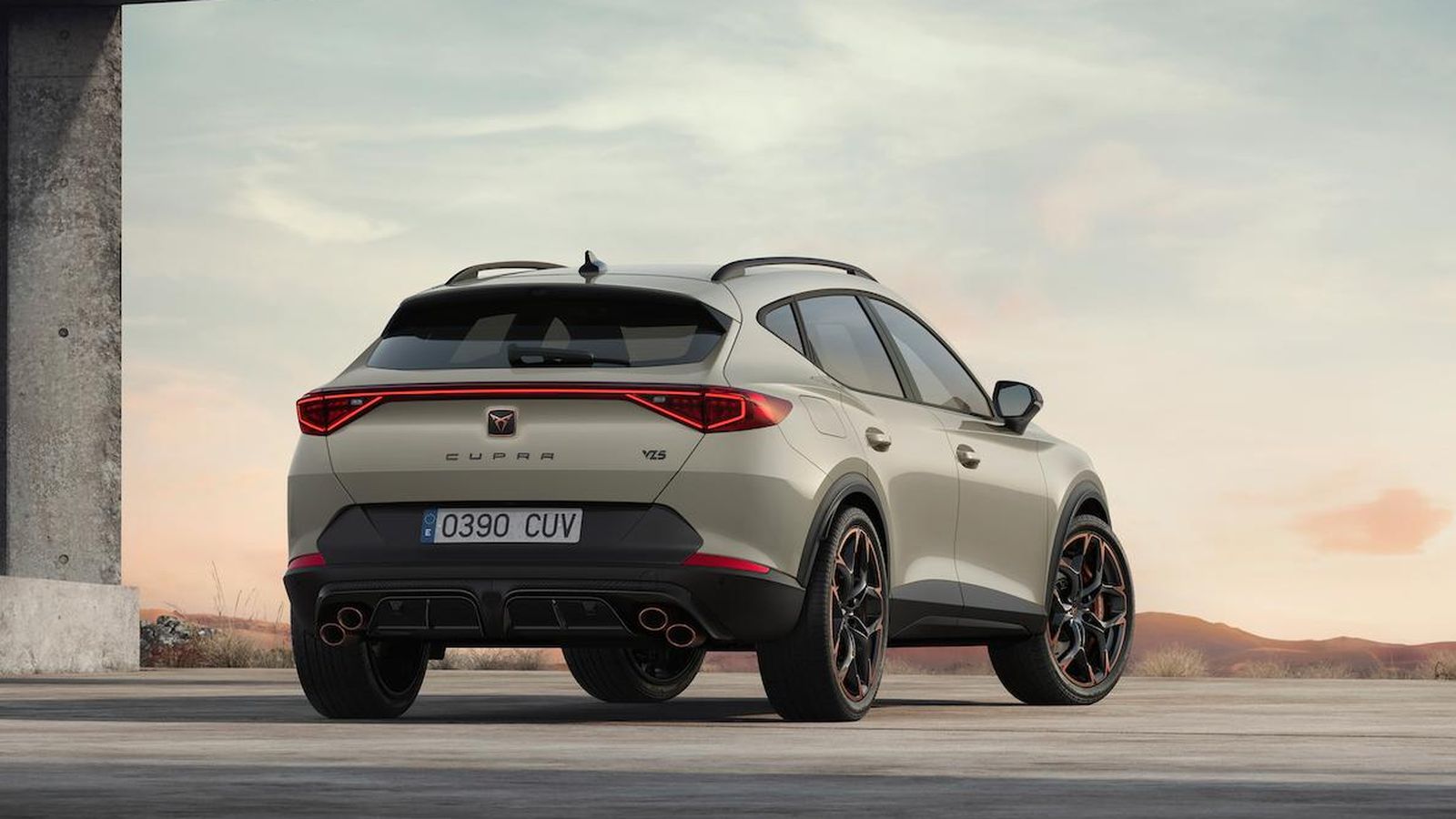 La VZ5 Taiga Grey es, por potencia y exclusividad, la versión que ocupa el escalón más alto en la familia Formentor.