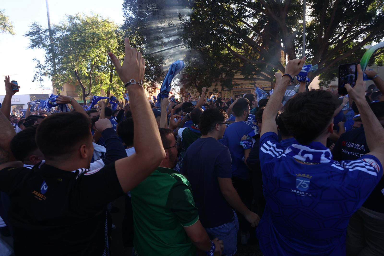 Así ha sido el recibimiento al Xerez CD en los aledaños de Chapín para el derbi