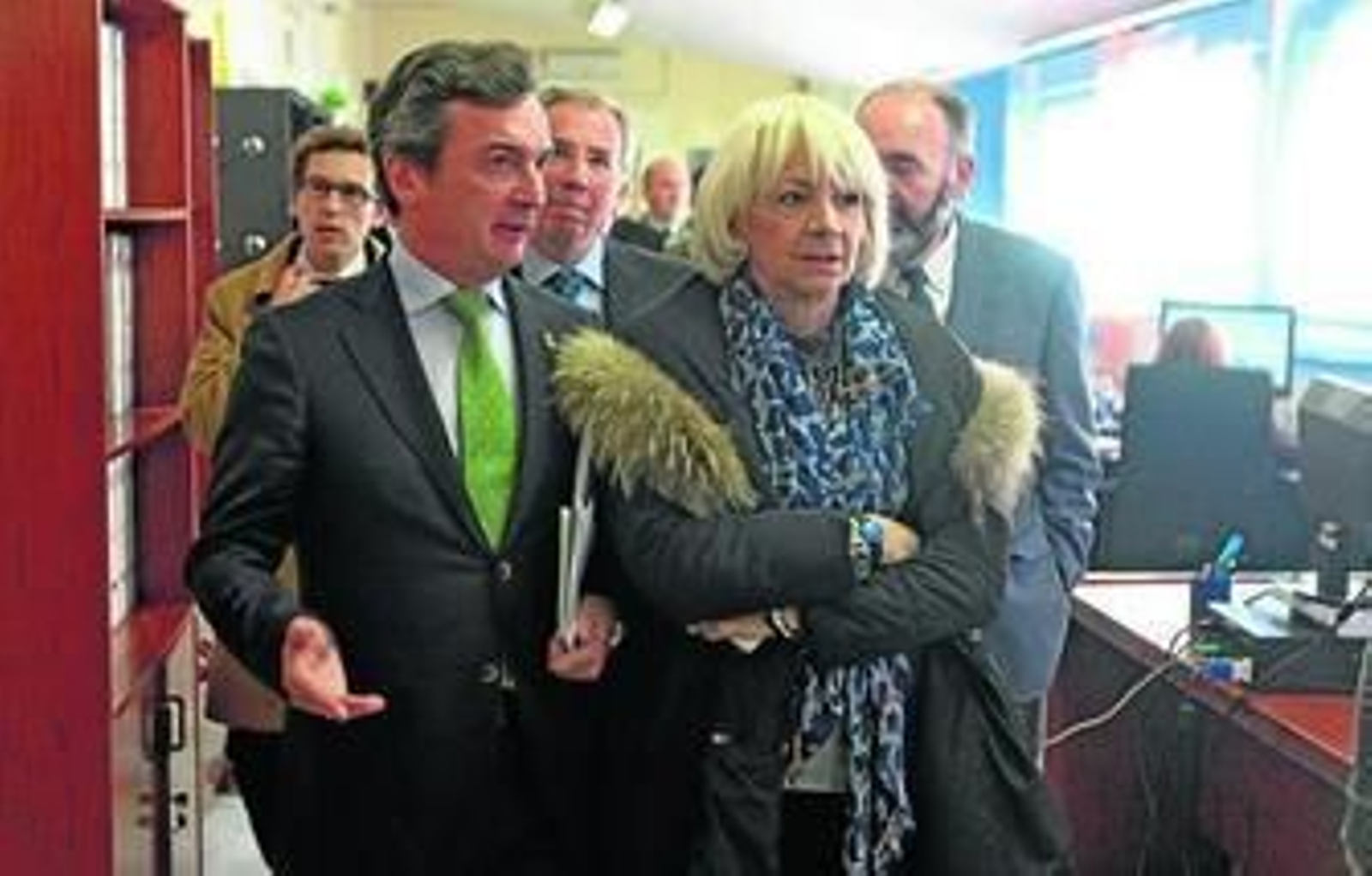 El rector de la UCA, Eduardo González Mazo, junto a la alcaldesa de Cádiz, Teófila Martínez.