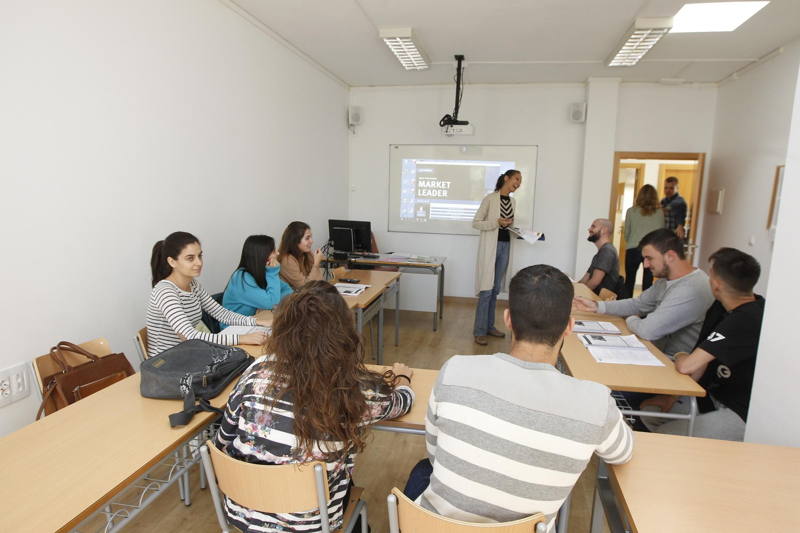 Alumnos de uno de los cursos durante una de las clases.
