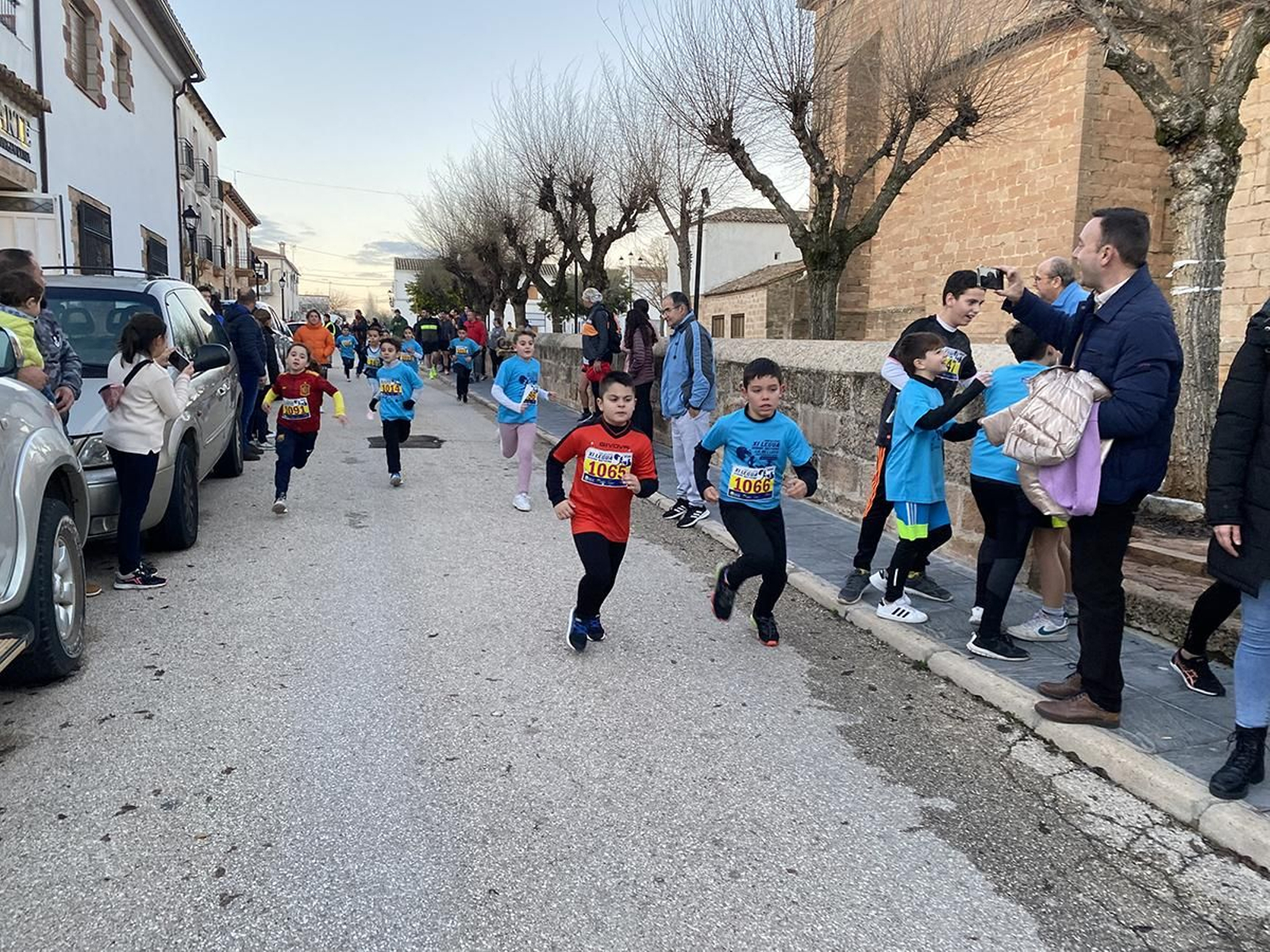 ¿Participaste en la Carrera de la Bellota de Baños de la Encina? Búscate en nuestra fotogaleria