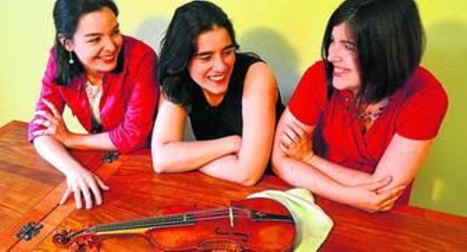 La formación Alla Vera Spagnola (Rocío de Frutos, Raquel Batalloso y Patricia González) actúa el 9 de agosto.