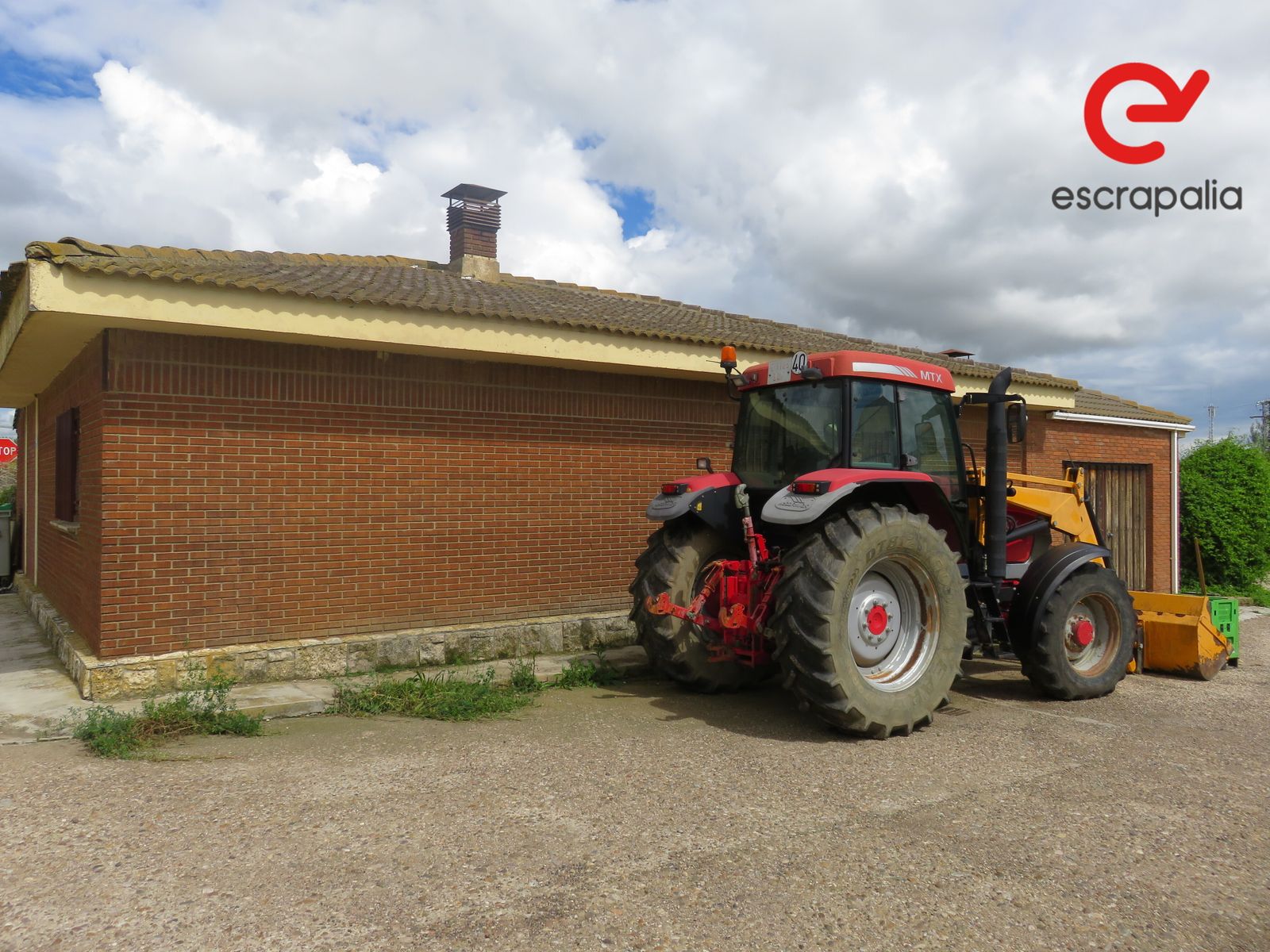 La granja de 43.000 metros cuadrados a subasta por 1 euro