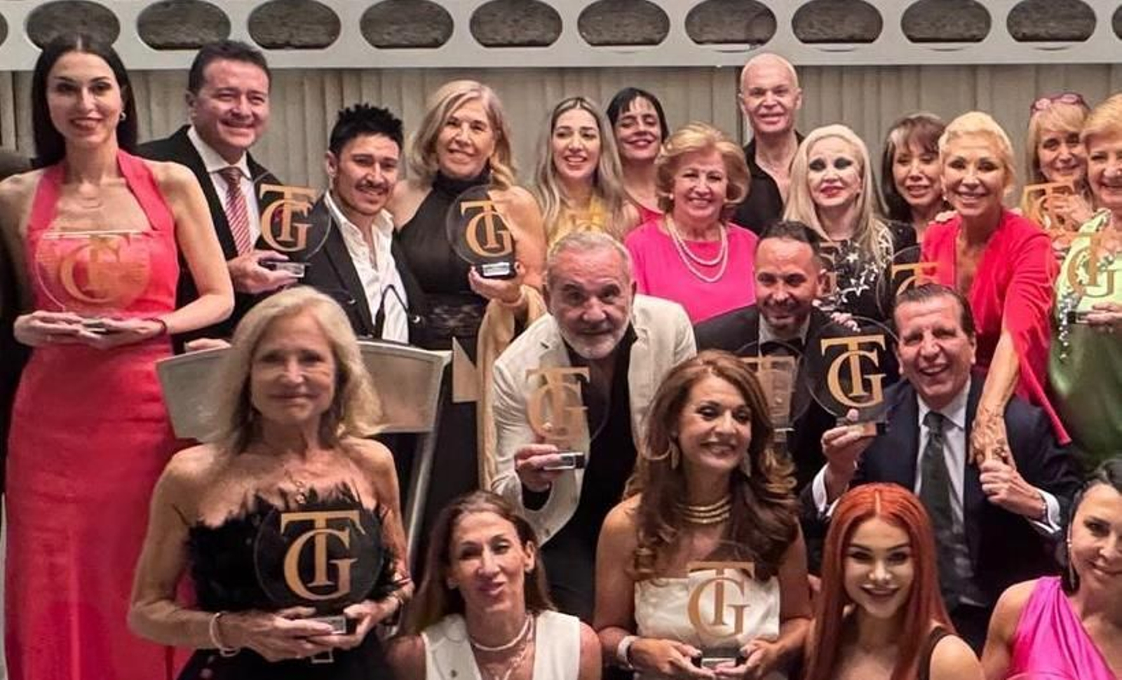 Rubiales, junto a los otros galardonados en los premios Grandes Talentos 2025.