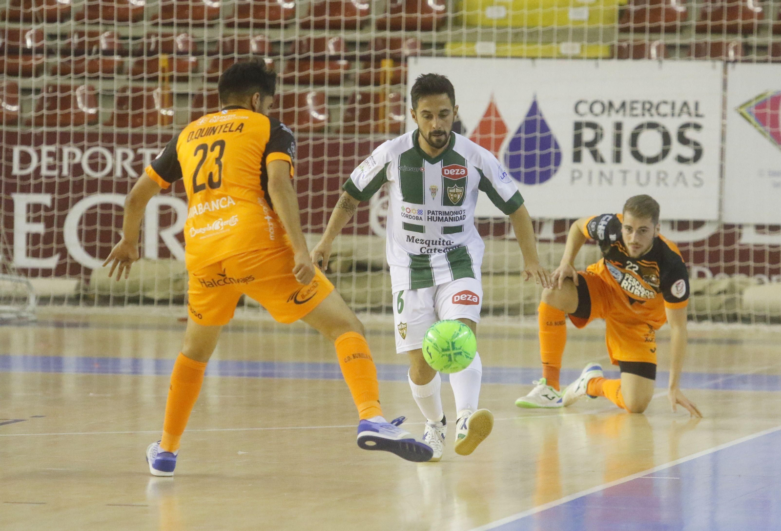 Las fotos del estreno liguero del Córdoba Futsal ante el Burela