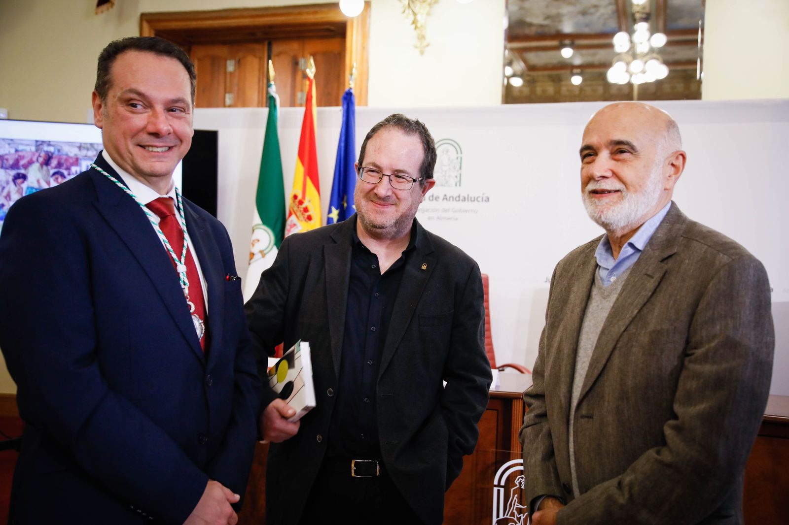 Juan Manuel Martín Robles ingresa como académico de Historia de Andalucía y te lo contamos en imágenes