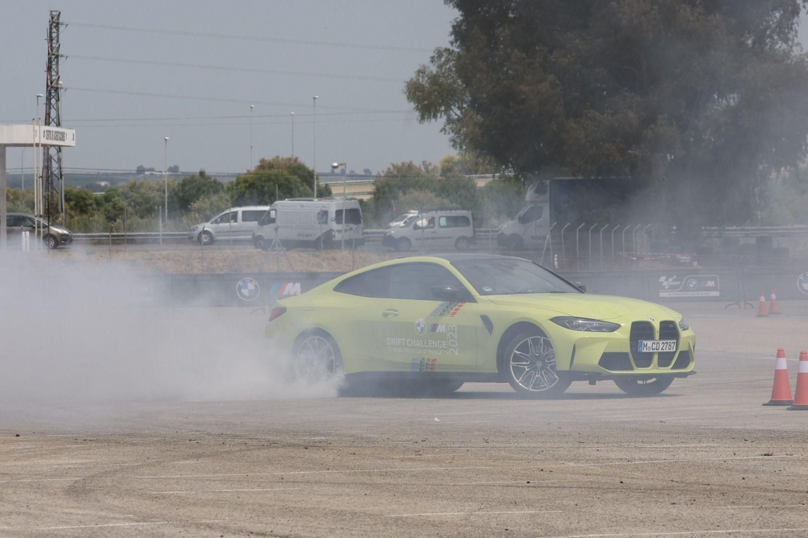 Curso de Drift en la esplanada del Circuito de Jerez Curso de Drift en la esplanada del Circuito de Jerez