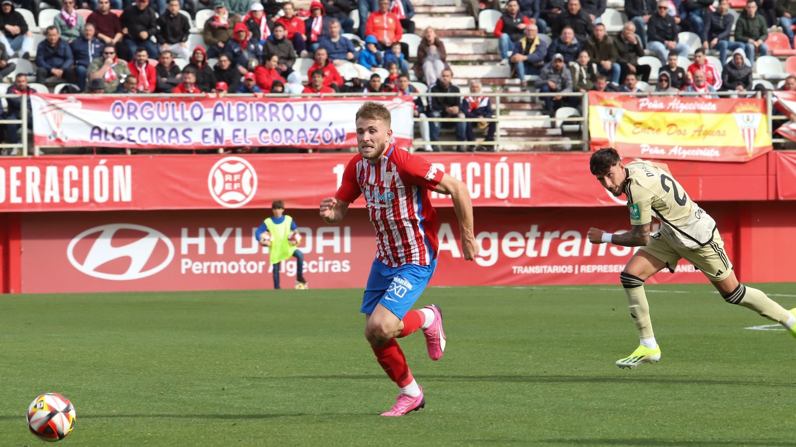 Sergio Santos,  en el duelo ante el Recreativo Granada.