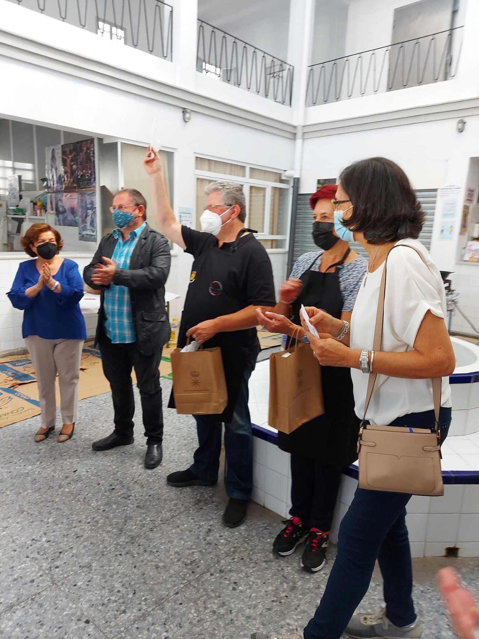 El I Concurso de Lechón Ibérico Frito de Cardeña, en fotografías