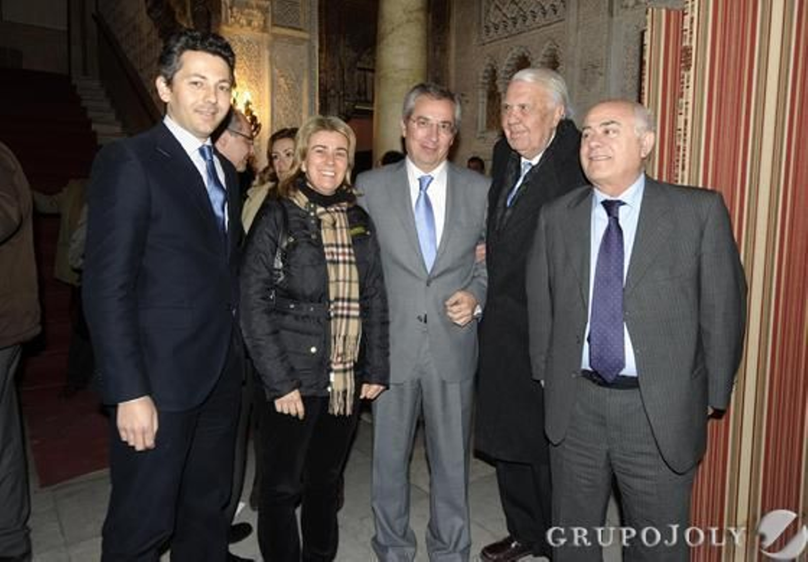 Andrés Núñez, concejal de Chiclana; Teresa Ruiz Sillero, parlamentaria andaluza; Javier de Torre, subdelegado de Gobierno; Jesús Mancha y Antonio Grimaldi.

Foto: Joaquín Hernández Kiki