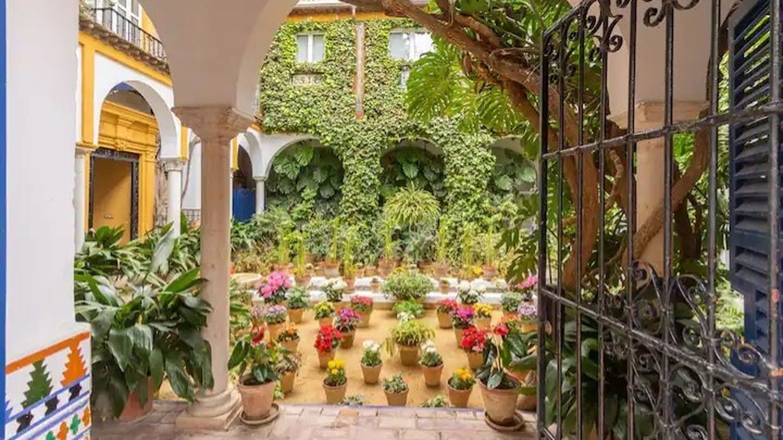 El precioso patio muy fotografiado por los turistas