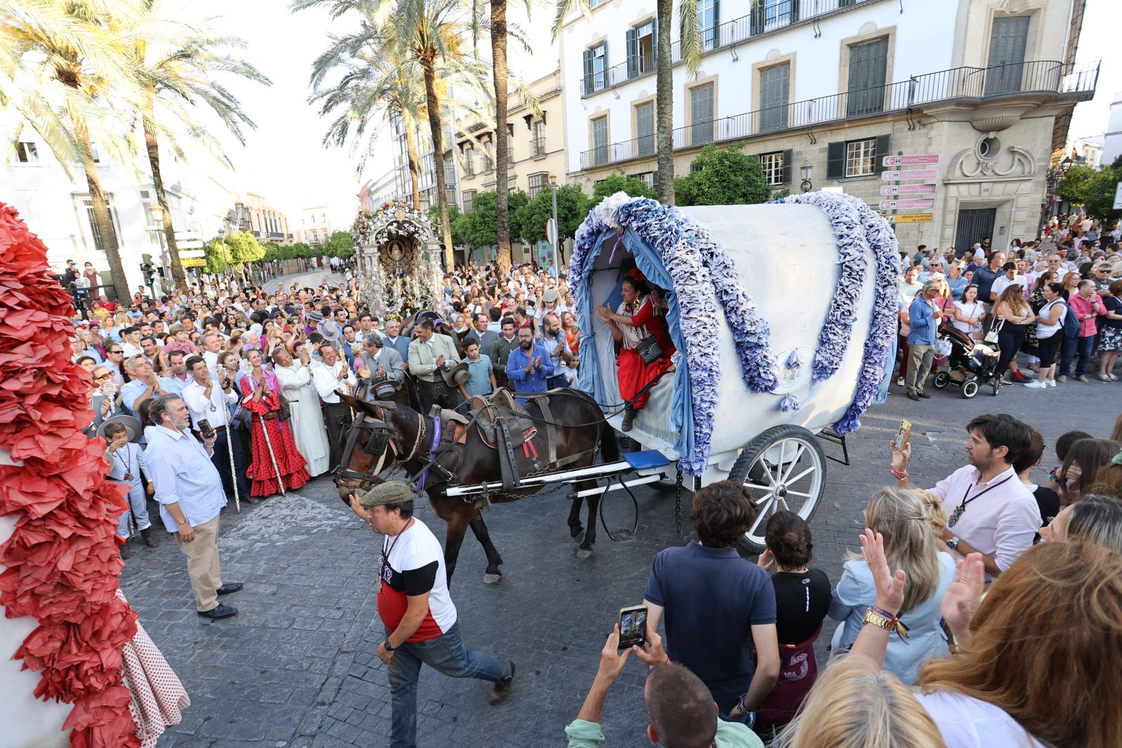 Llegada de la Hermandad del Rocío de Jerez a Santo Domingo