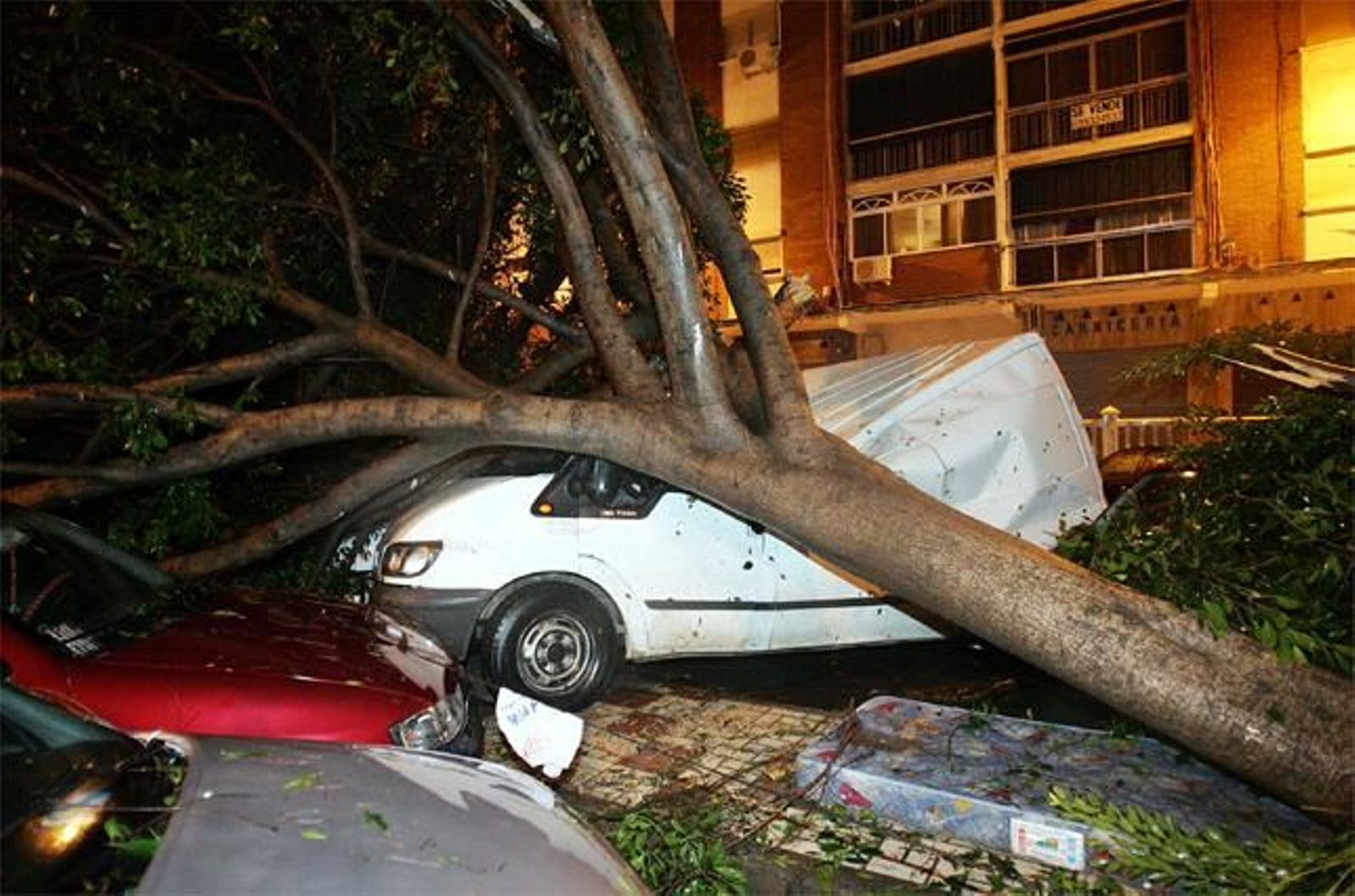 Las fotos del tornado de San Andrés en Málaga en 2009