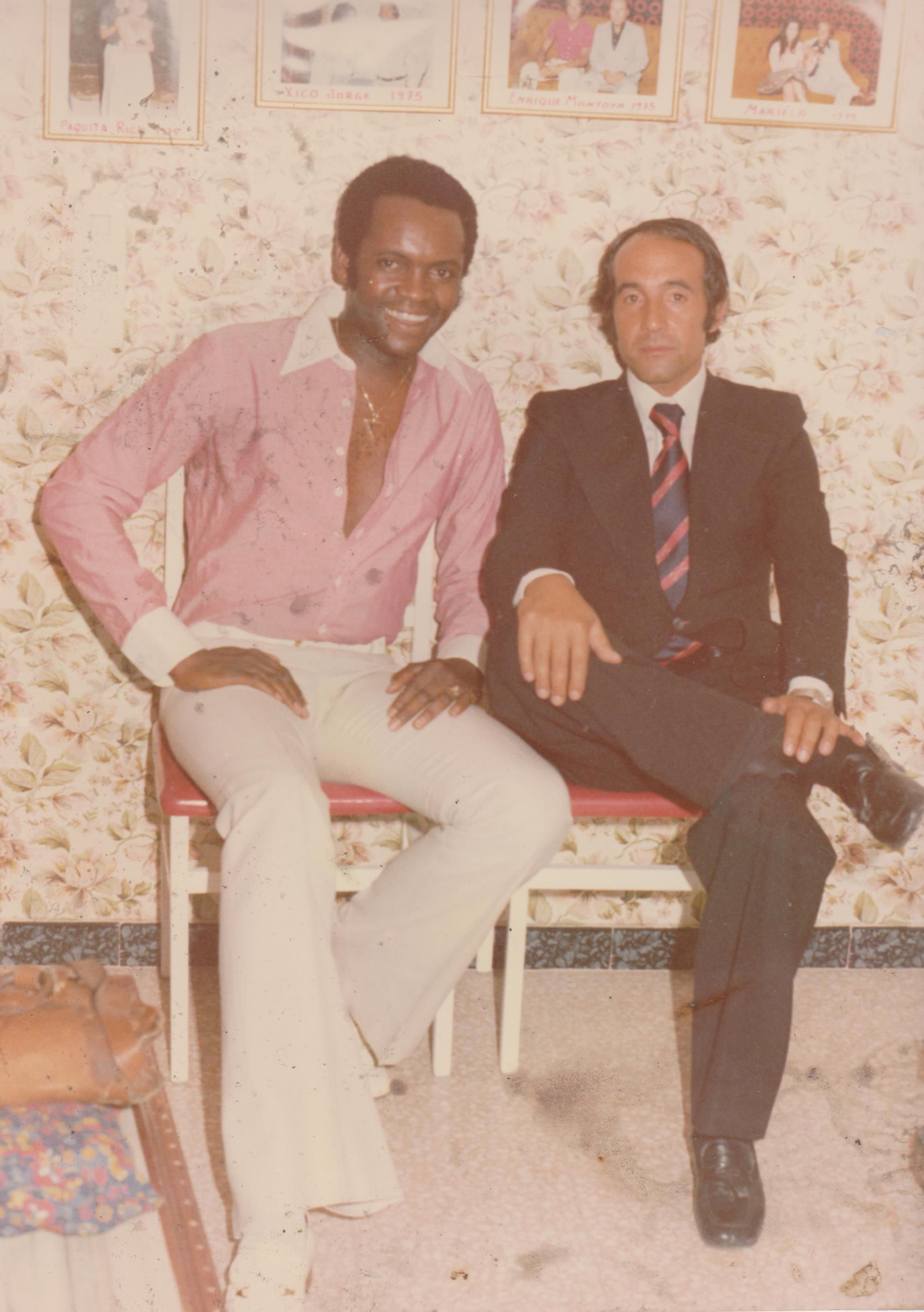 Julio Iglesias, Lola Flores o Camarón en Huelva: Las imágenes más inéditas del famoso Club Raúl de Lepe