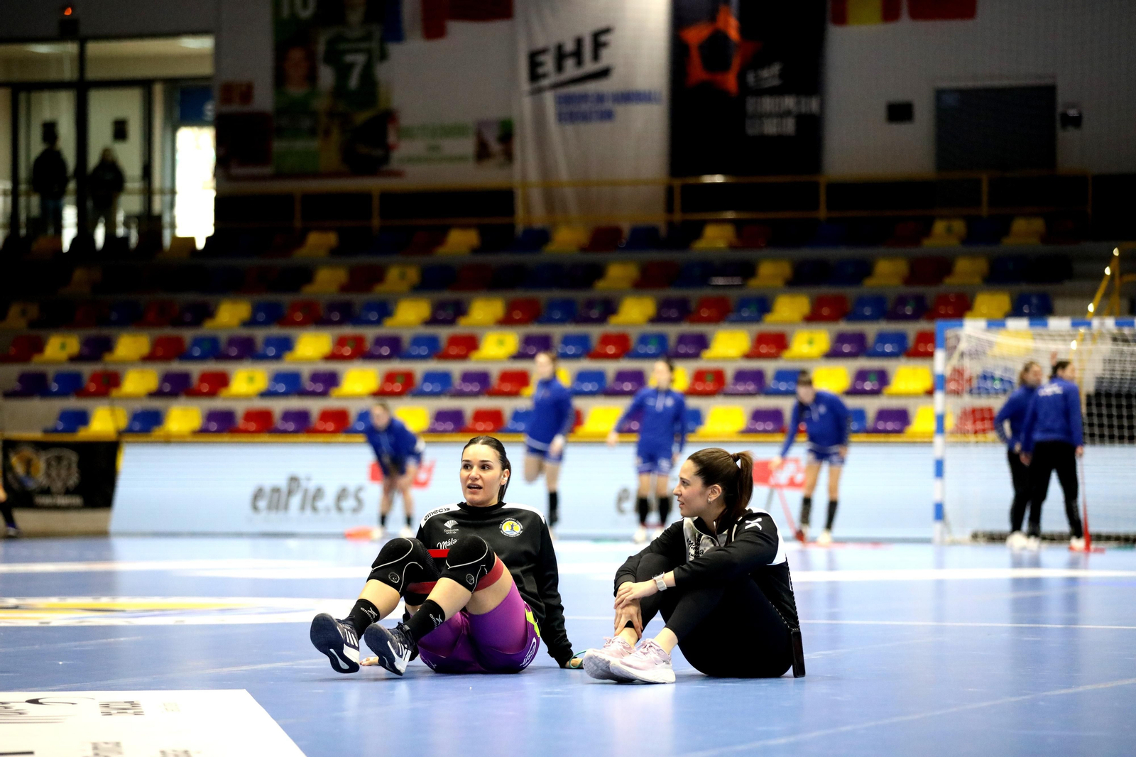 El Costa del Sol Málaga - Targu Jiu de la EHF European League, en fotos