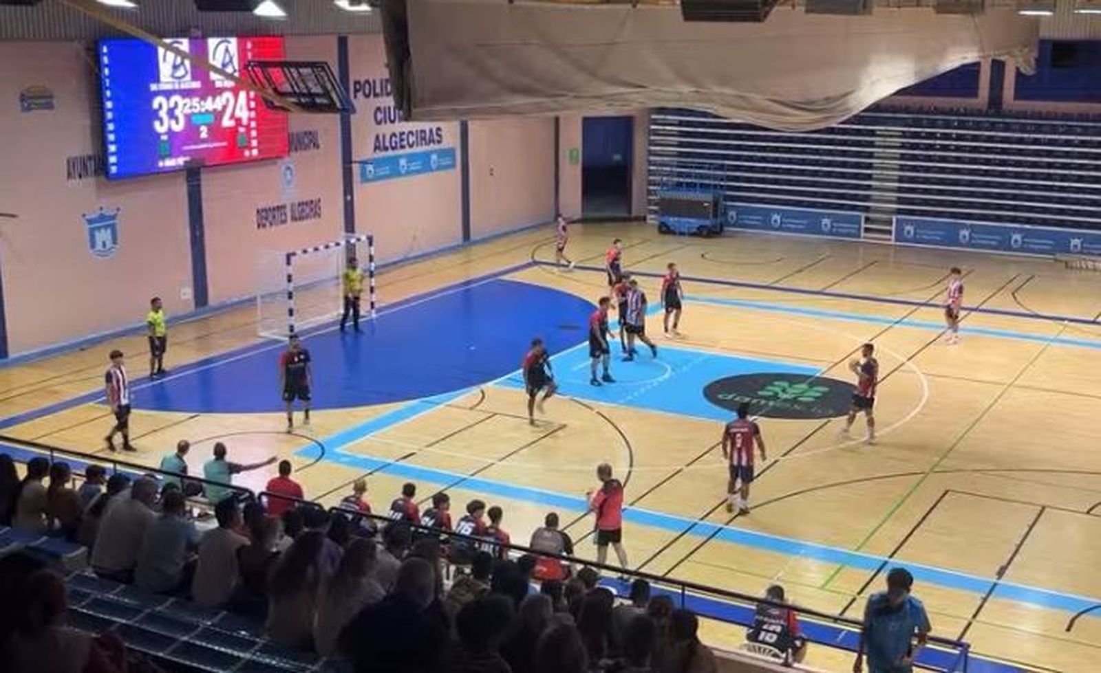 Un ataque del Ciudad de Algeciras ante el Mijas.