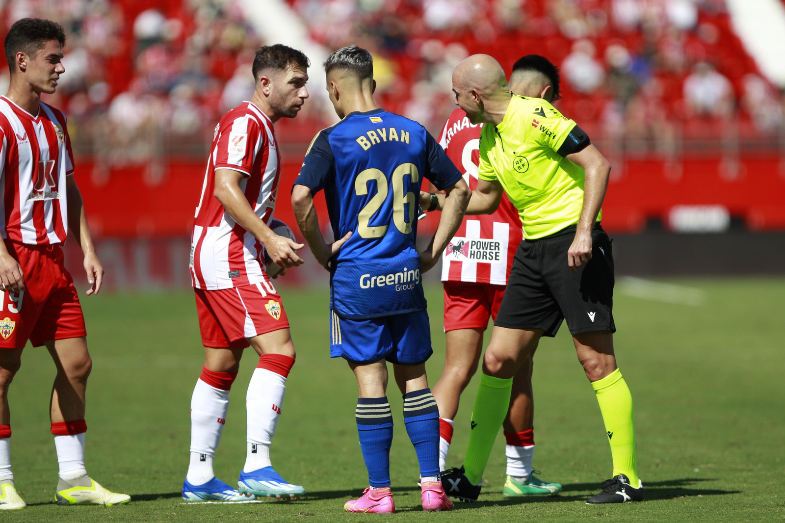 Imágenes del empate a 3 de la U.D. Almería y el Granada C.F.