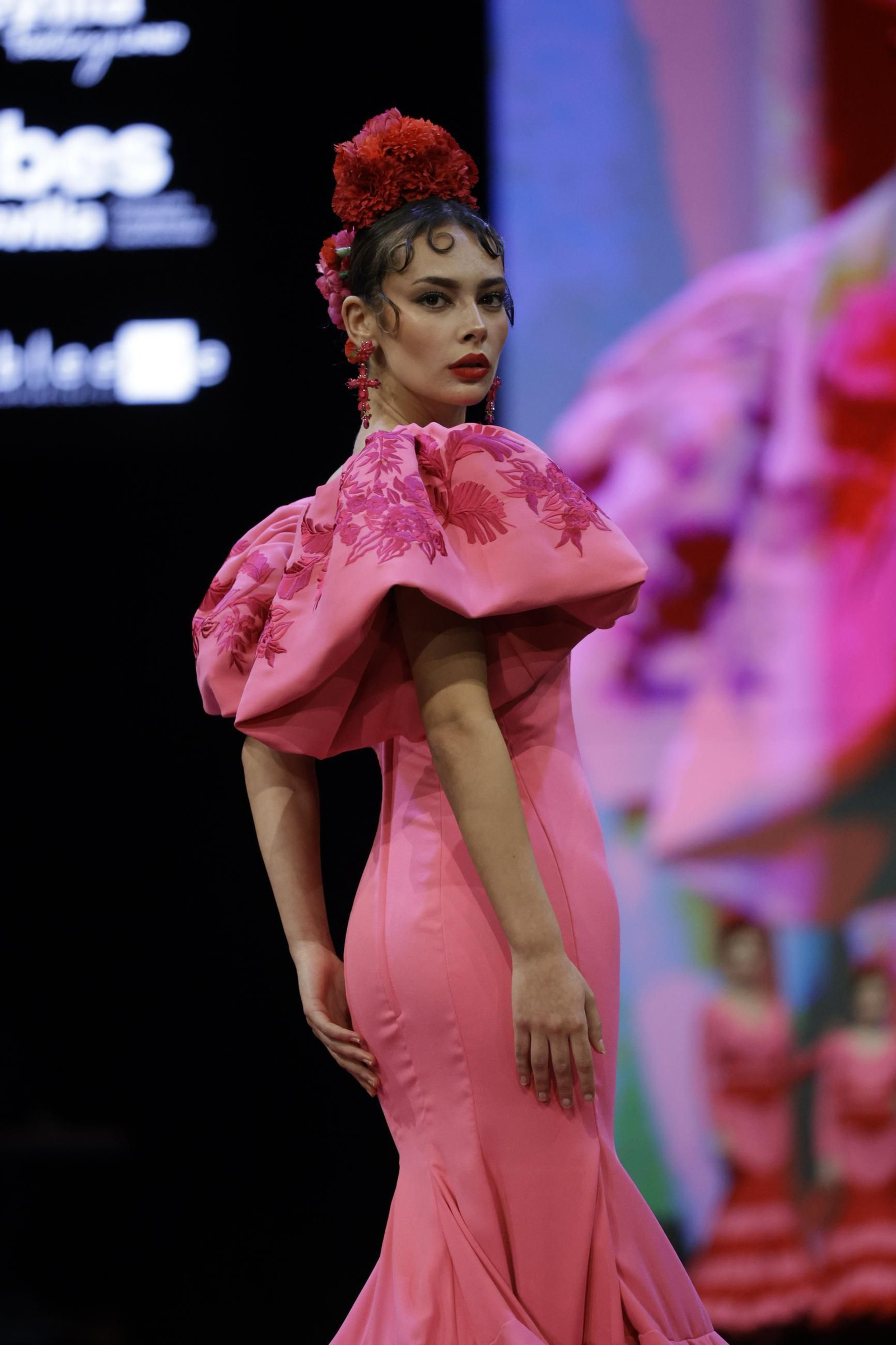 Desfile de Sara de Benítez en SIMOF 2025, todas las fotos