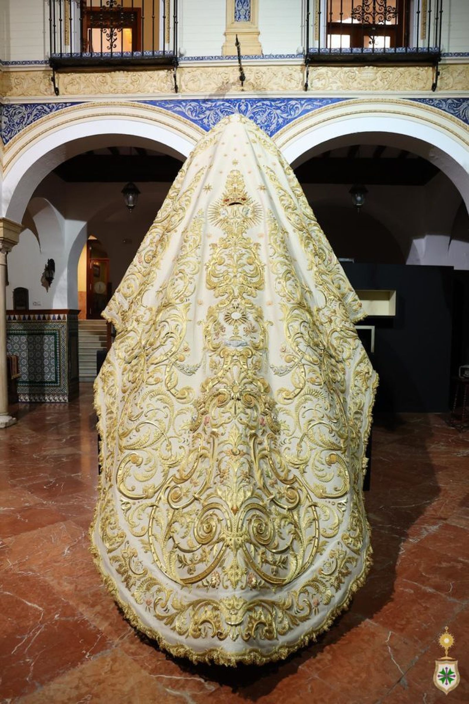 El nuevo manto de la Virgen de la Salud