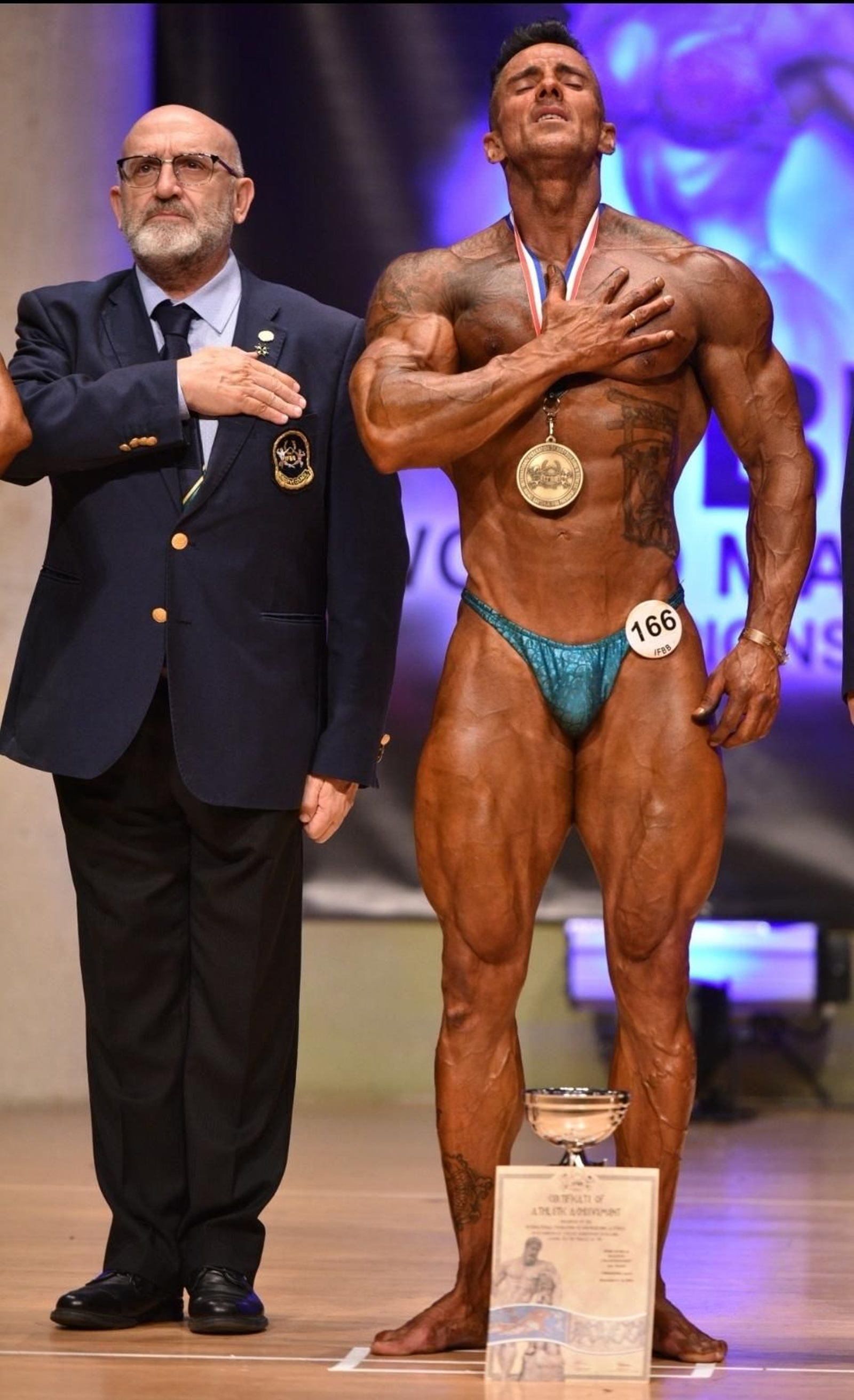 El jerezano se emocionó al sonar el himno.