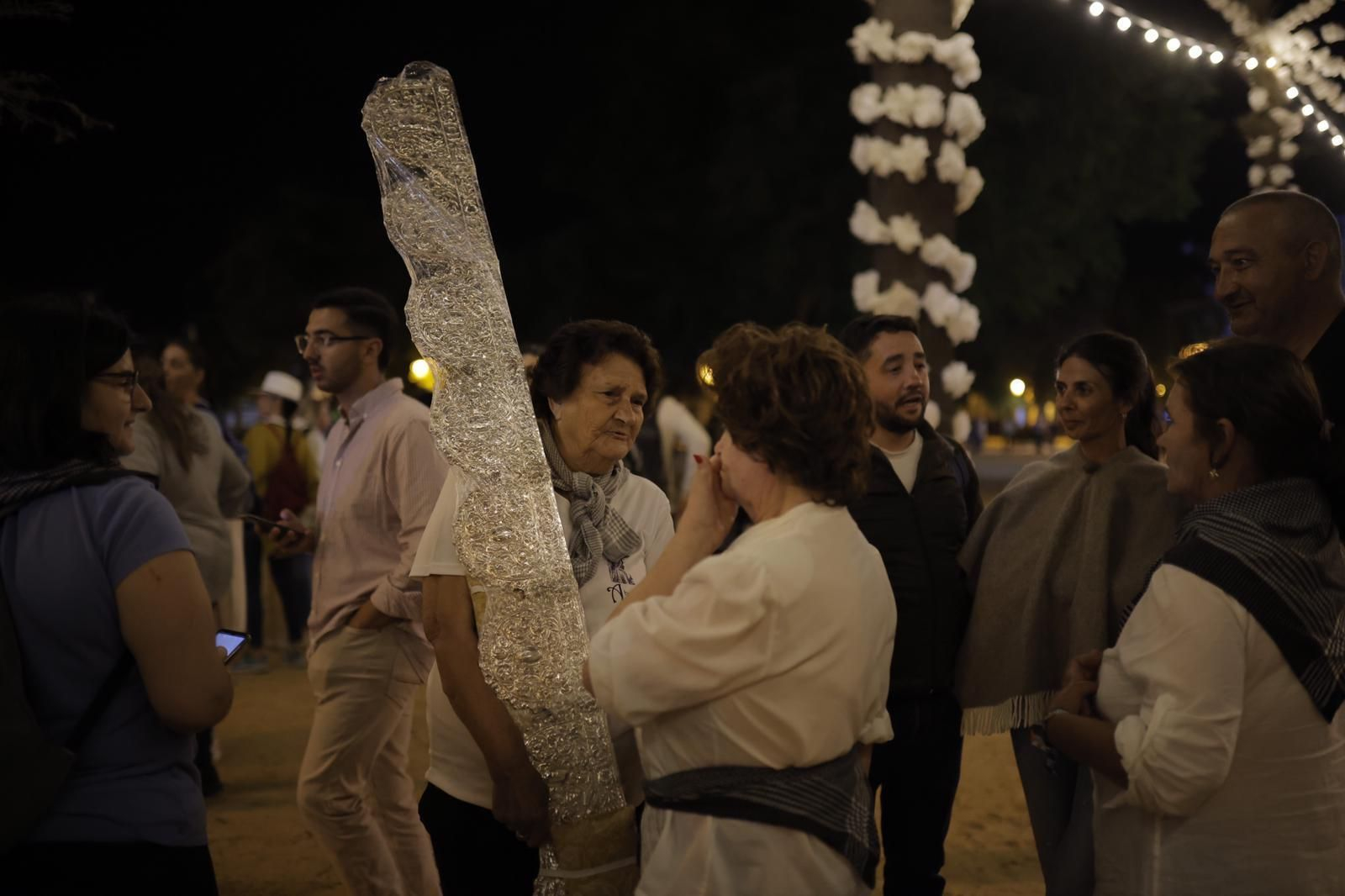 Traslado de la Virgen del Rocio: Emotiva noche desde Almonte al Chaparral, en imágenes