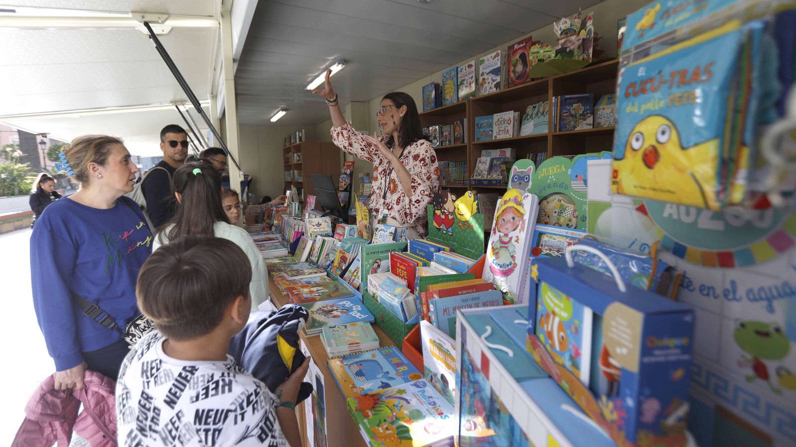 "Fotos de la Feria del Libro de La Línea"