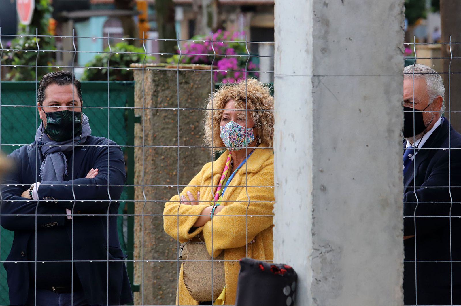 El Obispo de Huelva, Santiago Gómez, coloca la primera piedra de la nueva parroquia de Cristo Sacerdote, en imágenes